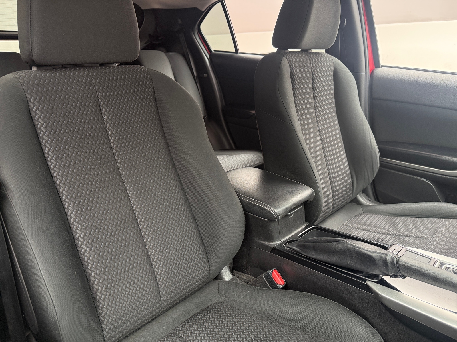 Thumbnail: 2018 Mitsubishi Eclipse Cross - 2