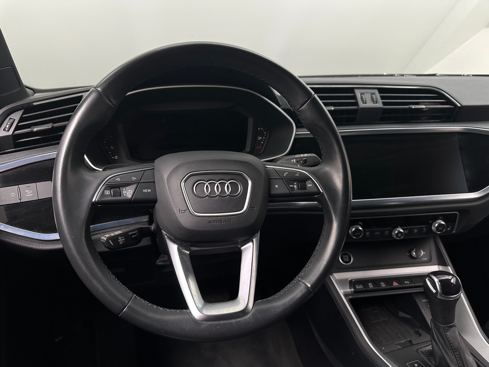 Thumbnail: 2024 Audi Q3 - 4