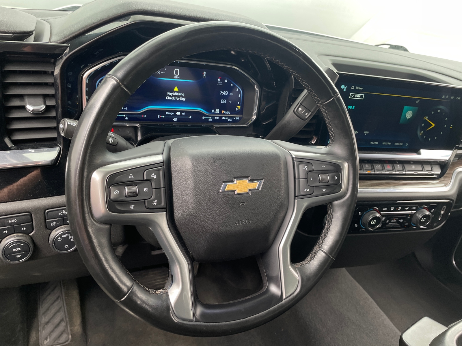 Thumbnail: 2023 Chevrolet Silverado 1500 - 5