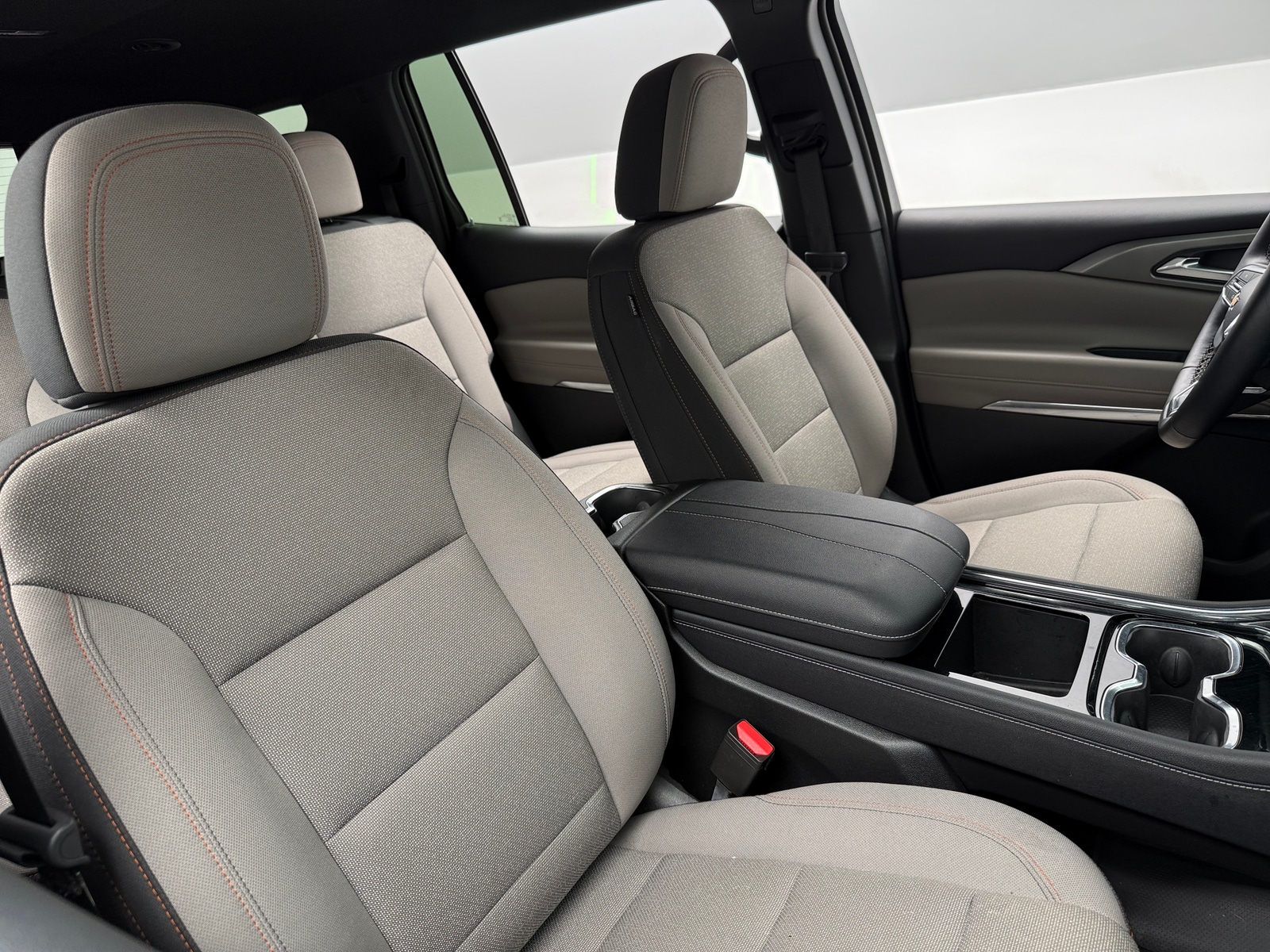 Thumbnail: 2026 Chevrolet Traverse - 2
