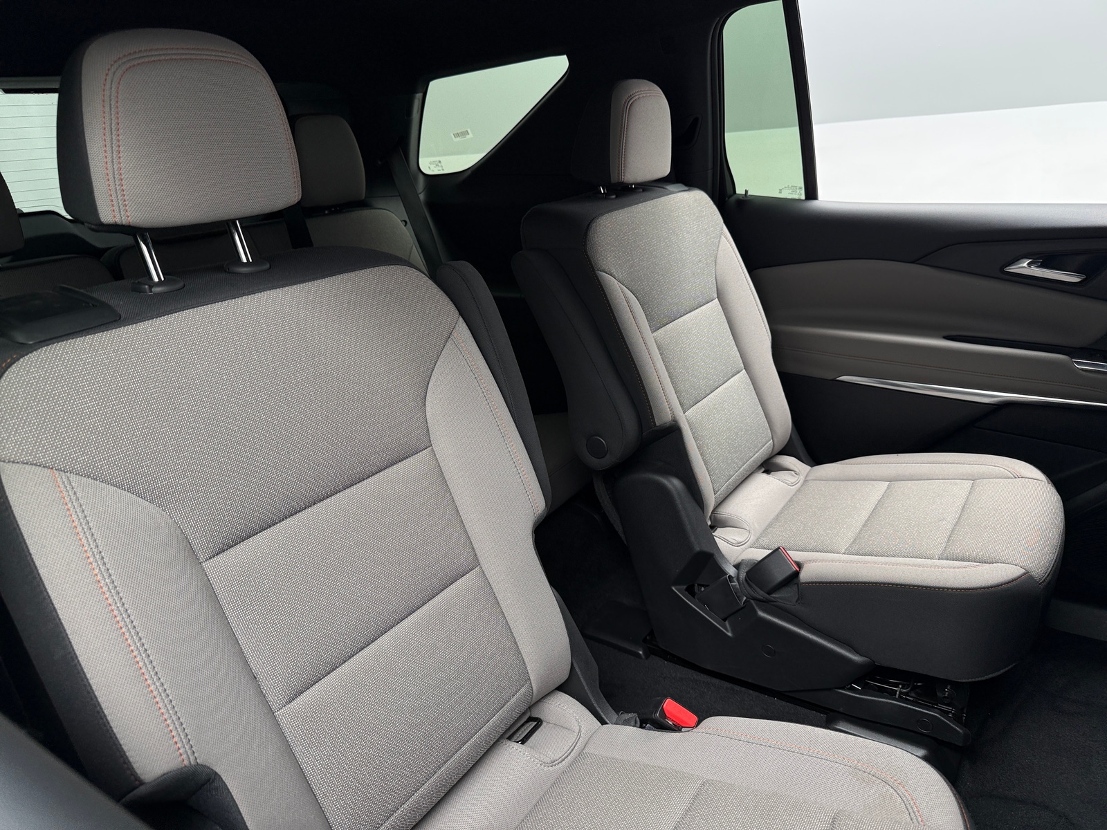 Thumbnail: 2026 Chevrolet Traverse - 6