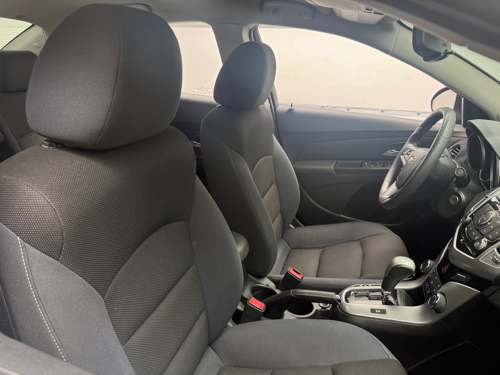 Thumbnail: 2015 Chevrolet Cruze - 2