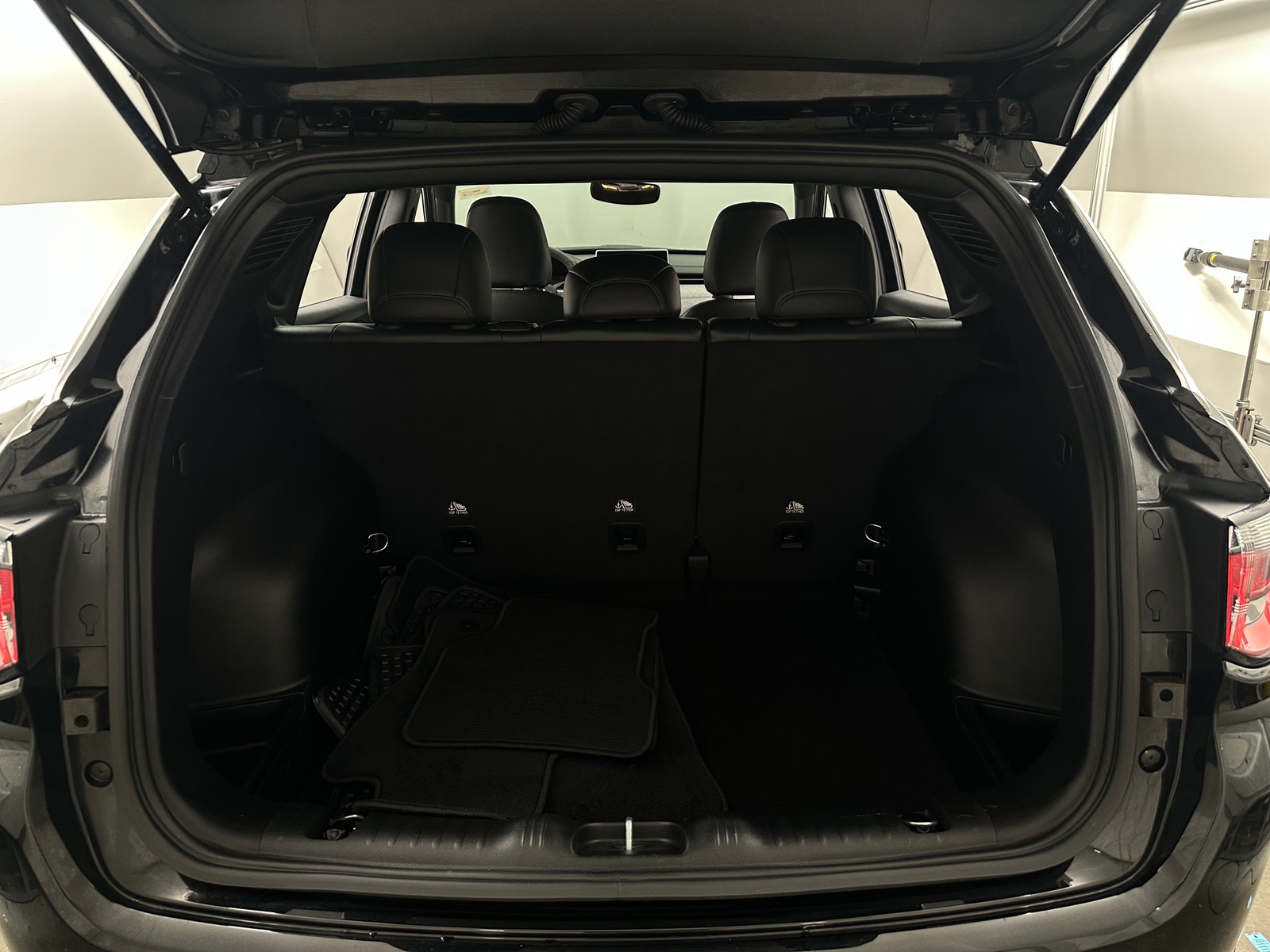 Thumbnail: 2023 Jeep Compass - 6