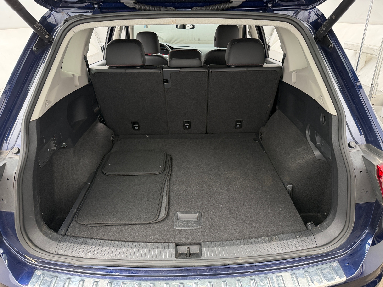 Thumbnail: 2024 Volkswagen Tiguan - 6