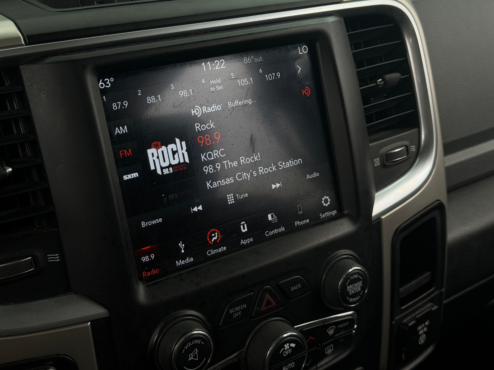 Thumbnail: 2019 RAM 1500 Classic - 4
