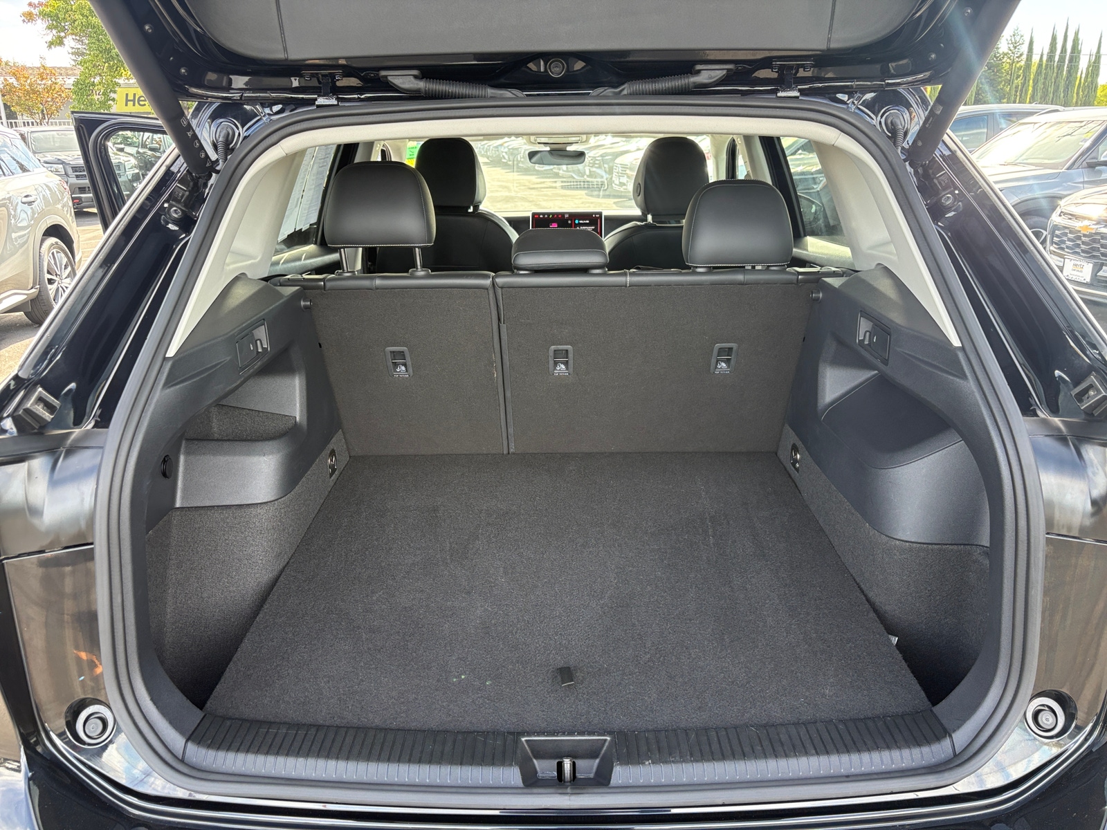 Thumbnail: 2026 Volkswagen Tiguan - 6