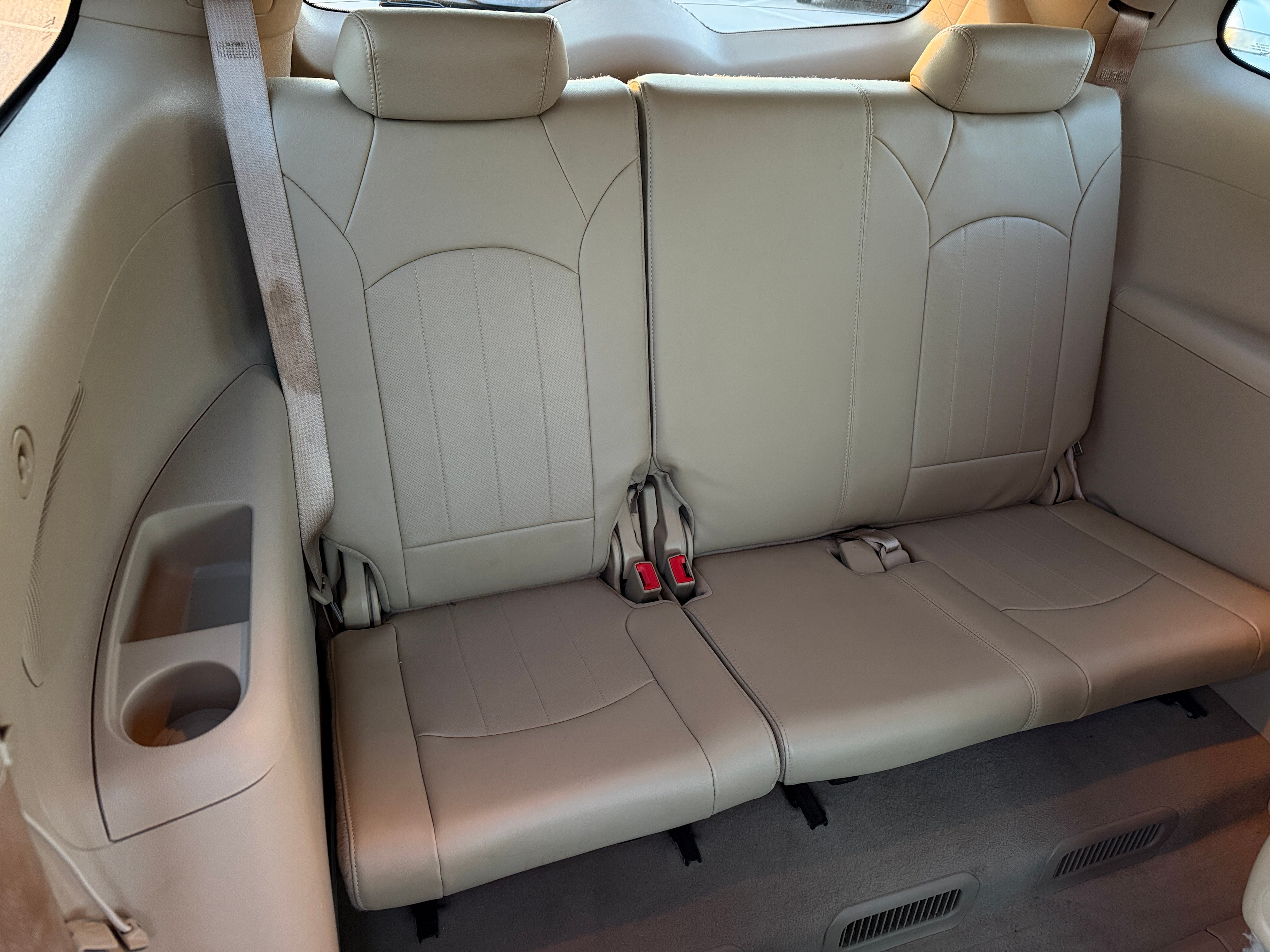 Used 2012 Buick Enclave Leather with VIN 5GAKRCED3CJ423392 for sale in Pewaukee, WI