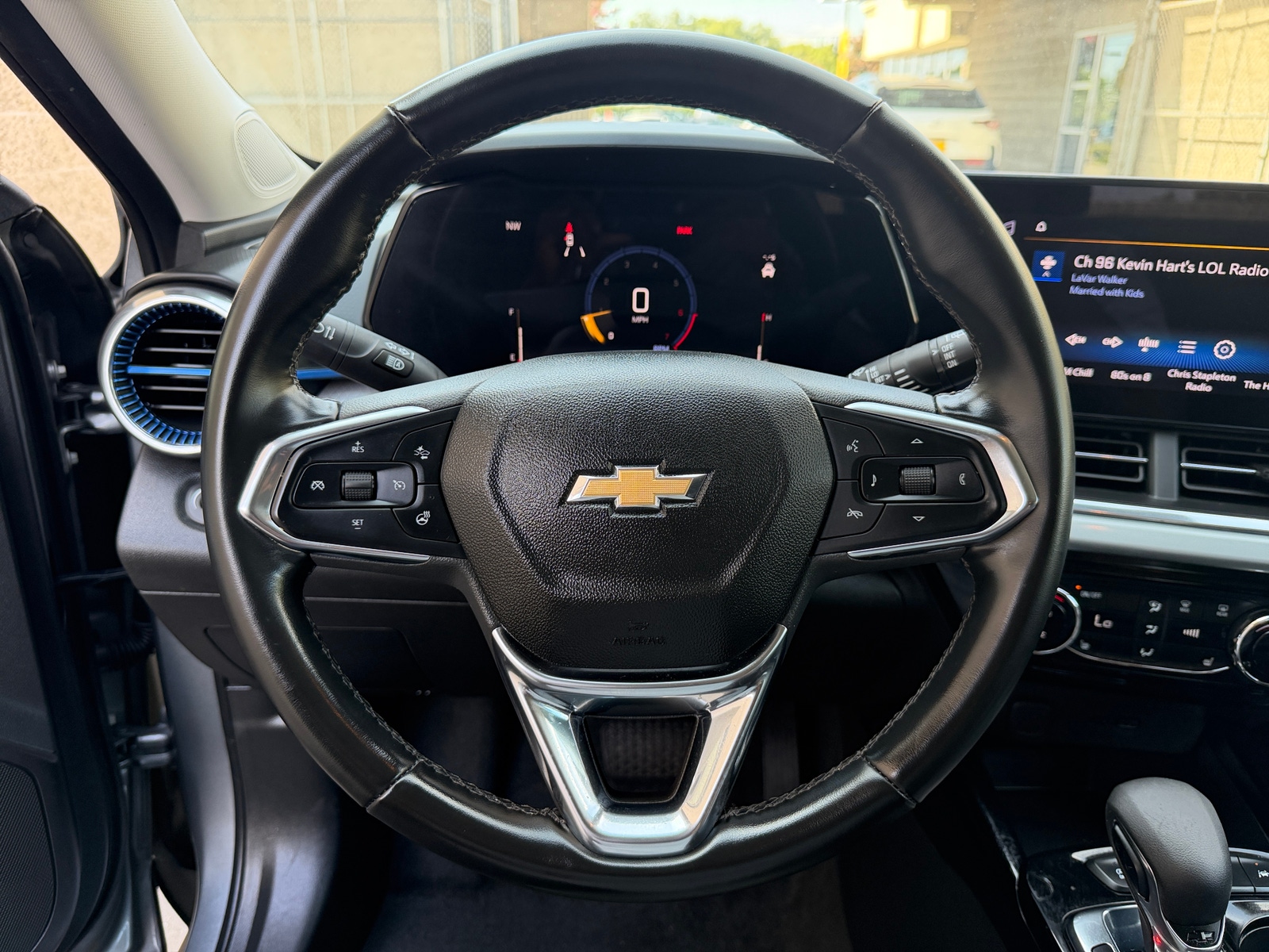 Thumbnail: 2025 Chevrolet Trax - 4