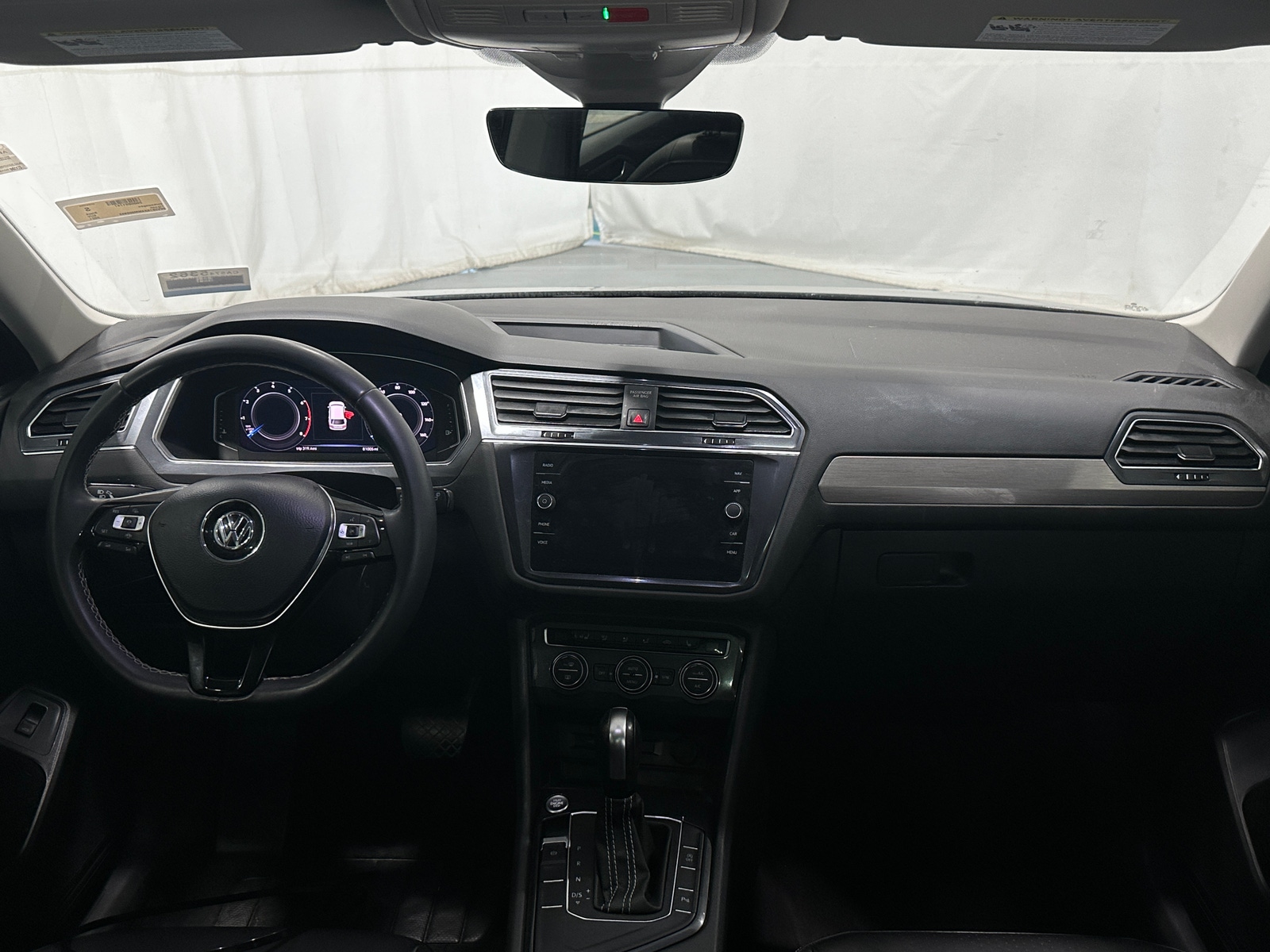 Thumbnail: 2021 Volkswagen Tiguan - 2