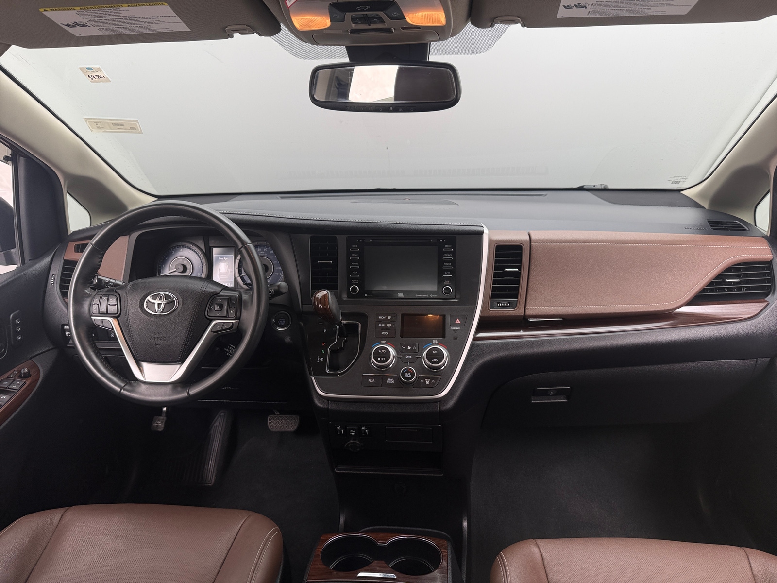 Thumbnail: 2020 Toyota Sienna - 2