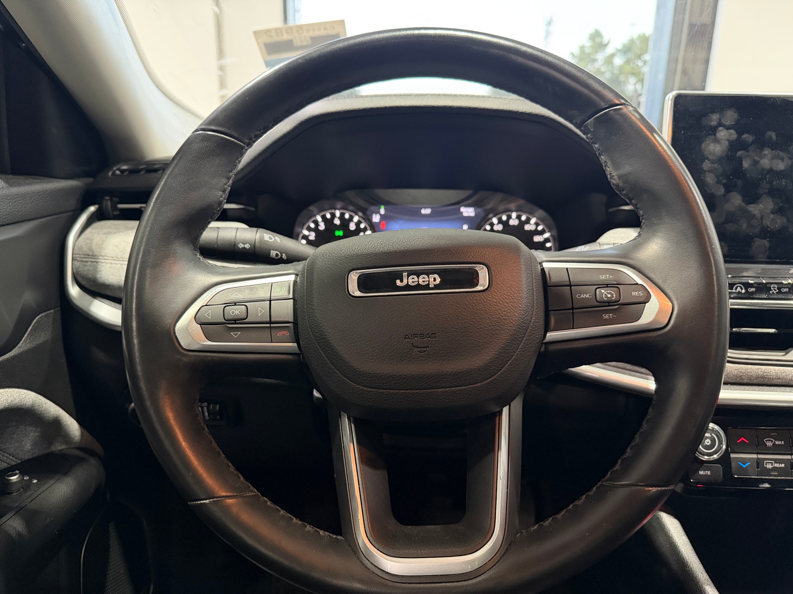 Thumbnail: 2022 Jeep Compass - 4
