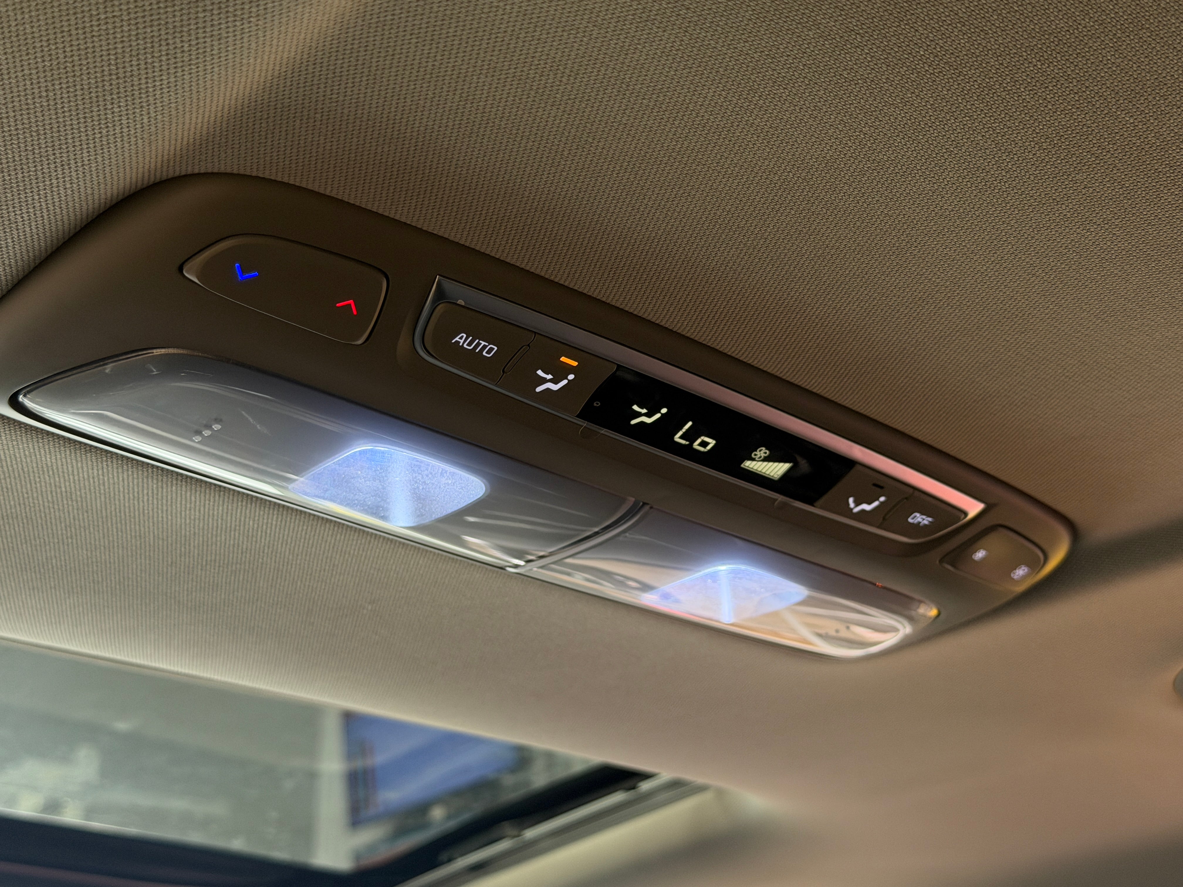 2025 Kia Telluride S - Photo 5