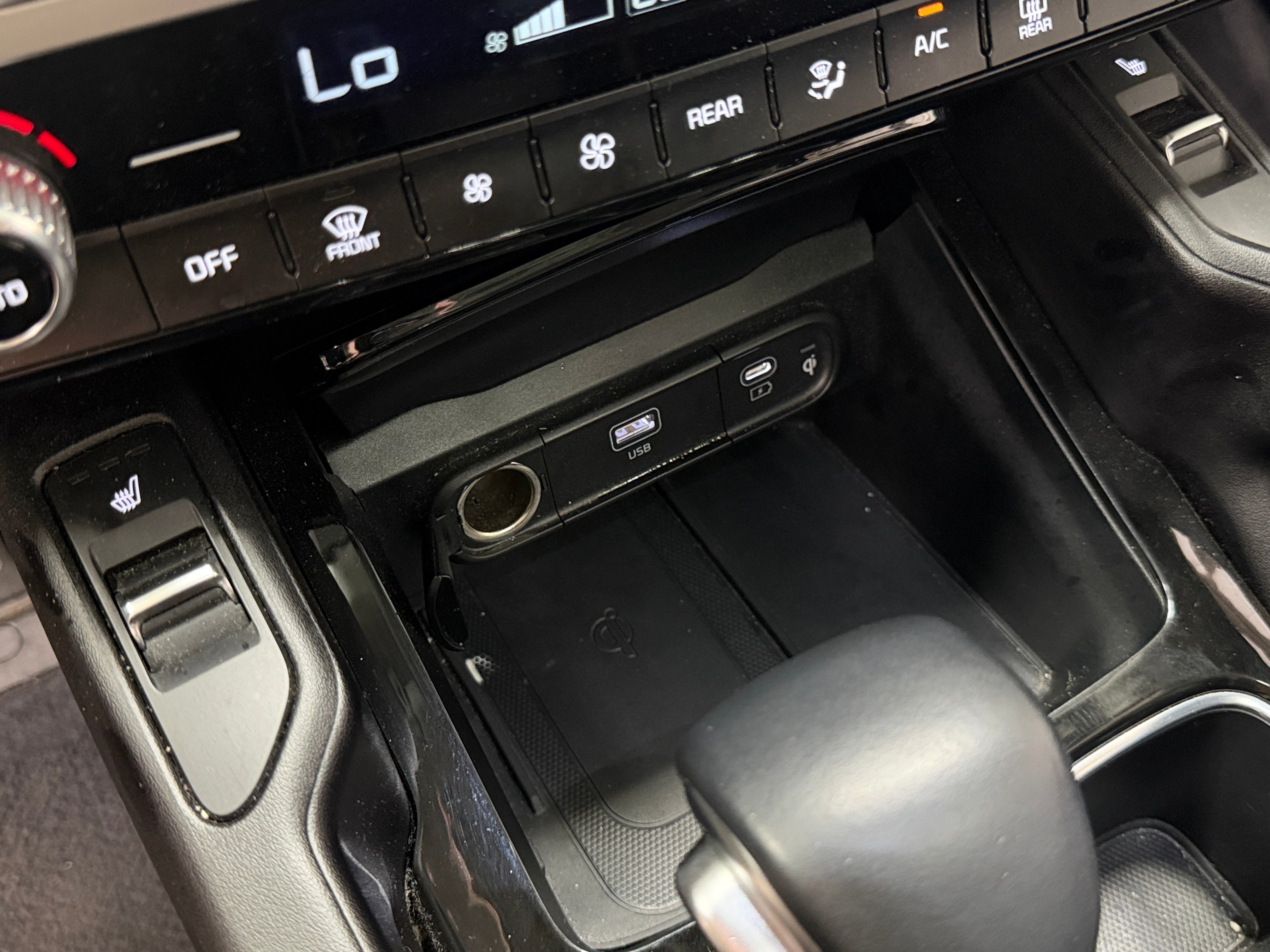2025 Kia Telluride S - Photo 21