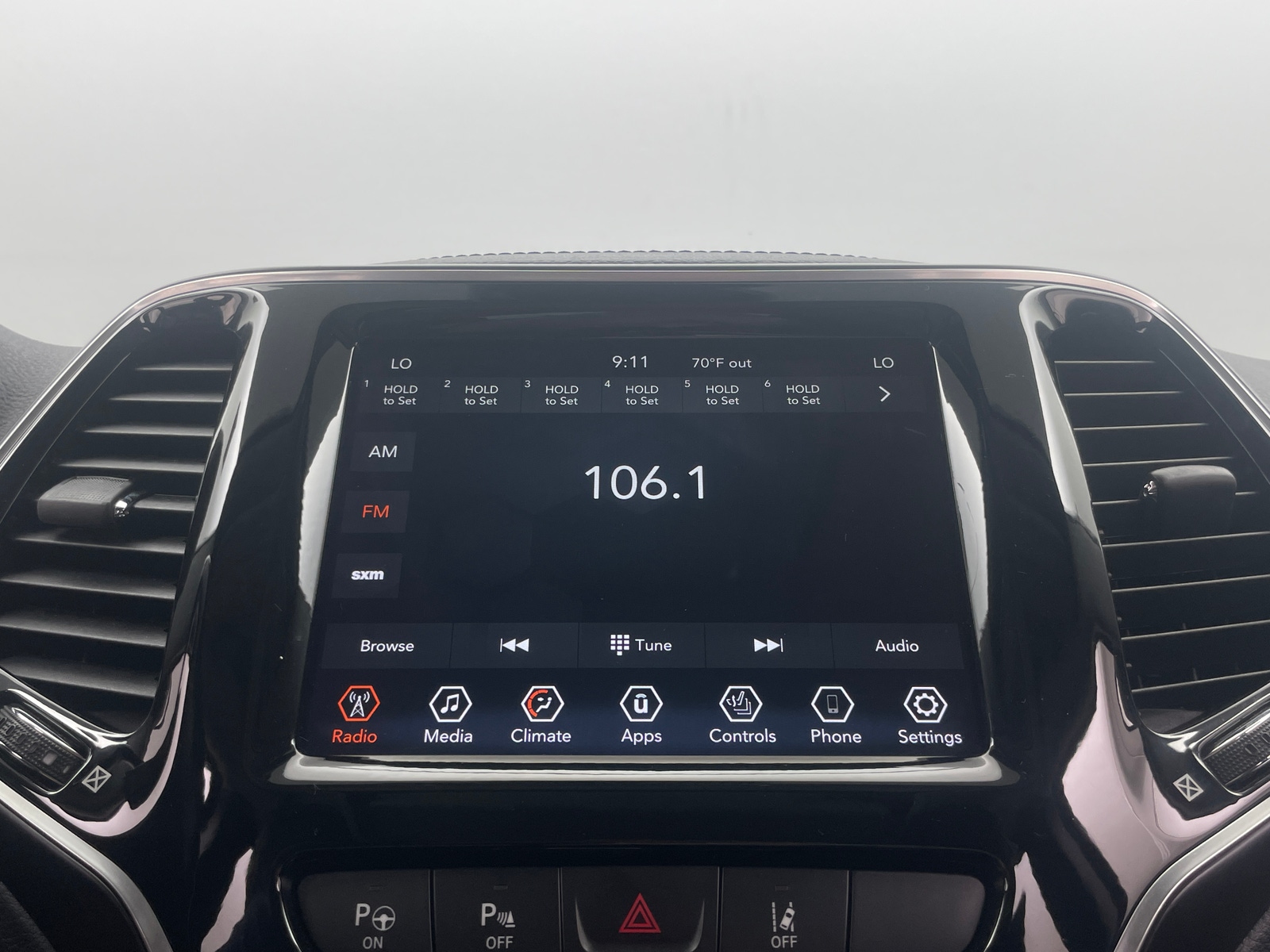Thumbnail: 2021 Jeep Cherokee - 3