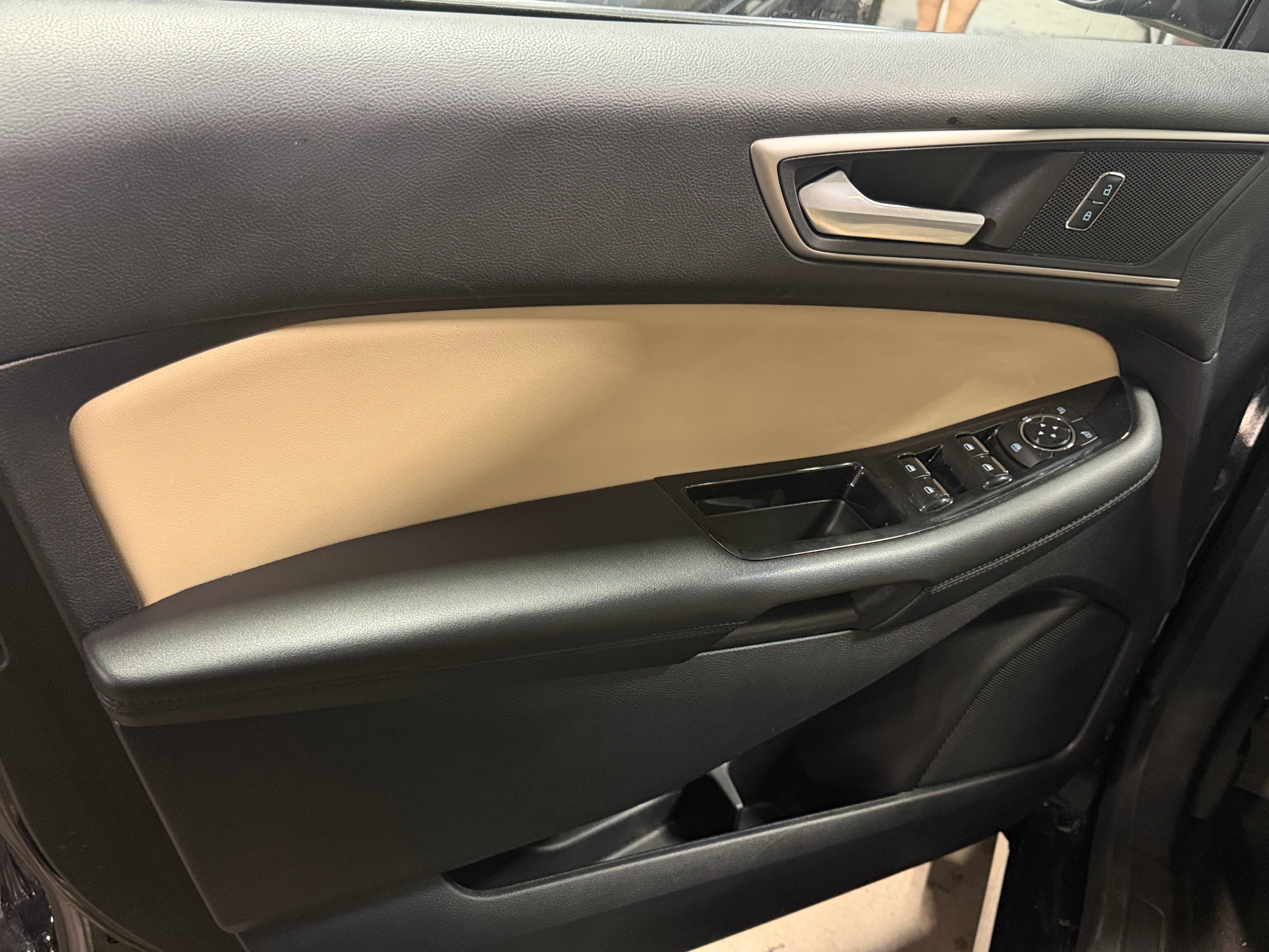 2020 Ford Edge