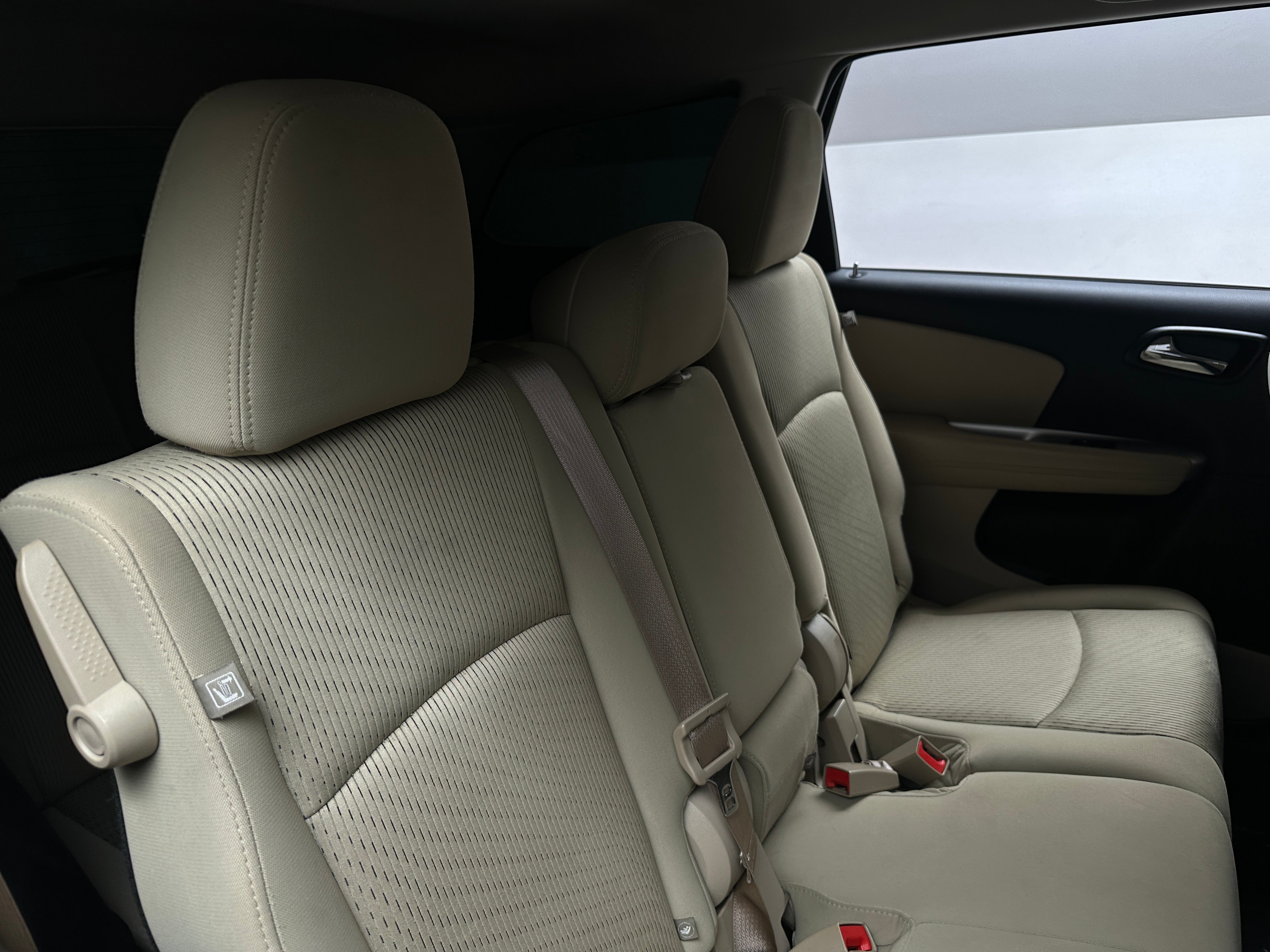 Used 2018 Dodge Journey SE with VIN 3C4PDCAB6JT273243 for sale in Pewaukee, WI