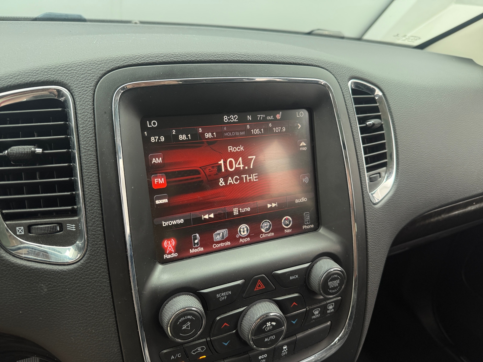 Thumbnail: 2015 Dodge Durango - 3