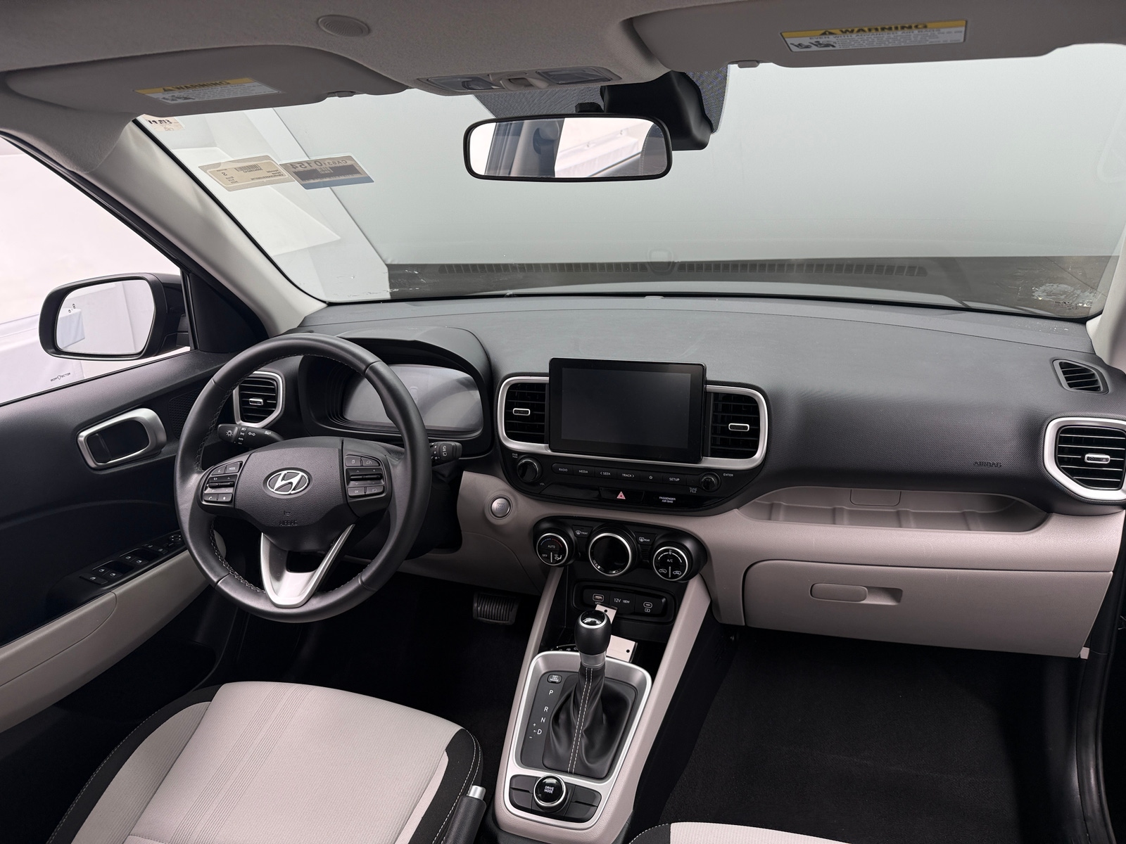 Thumbnail: 2025 Hyundai Venue - 3