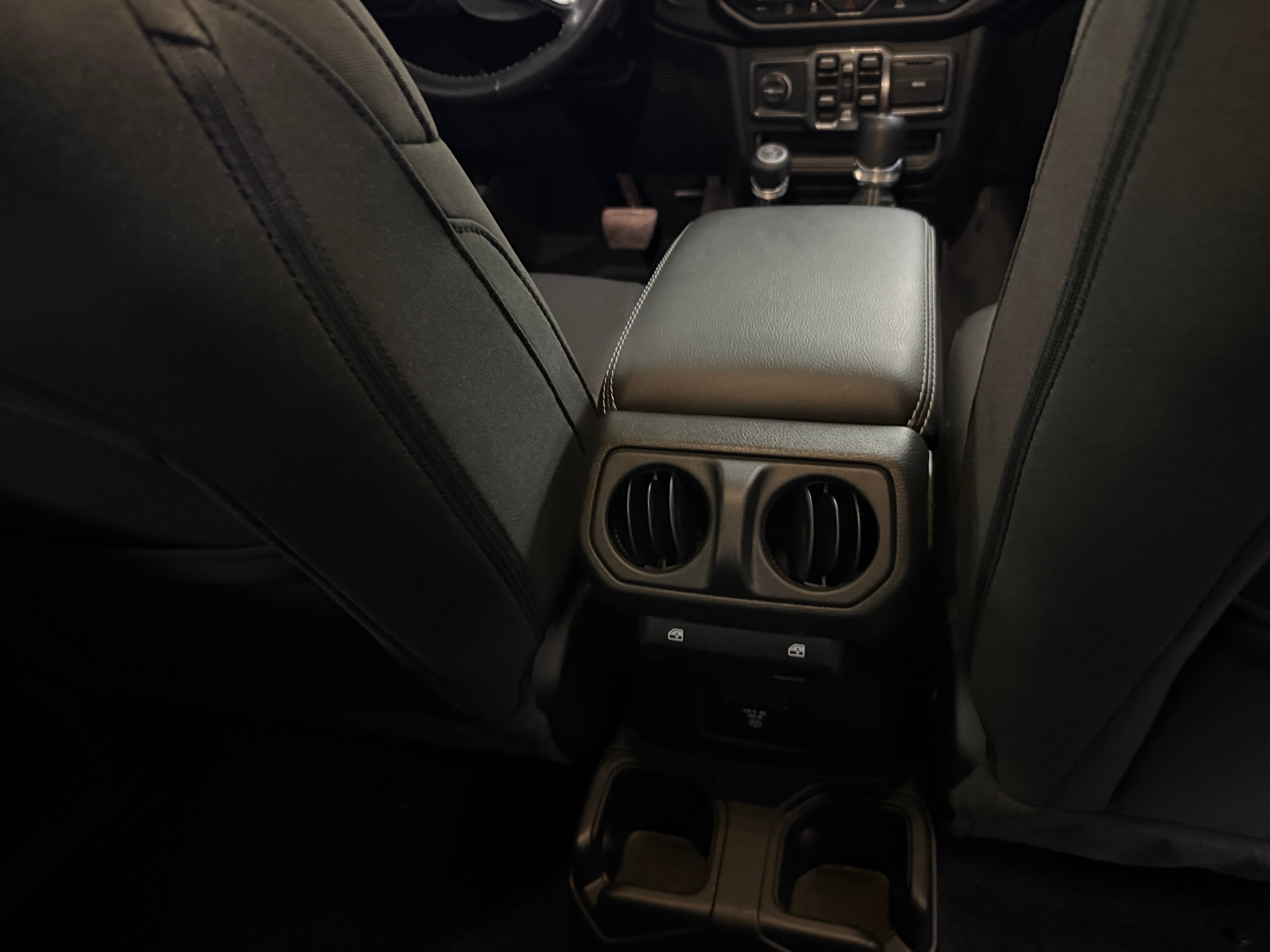 2023 Jeep Wrangler 4-Door Sahara - Photo 6