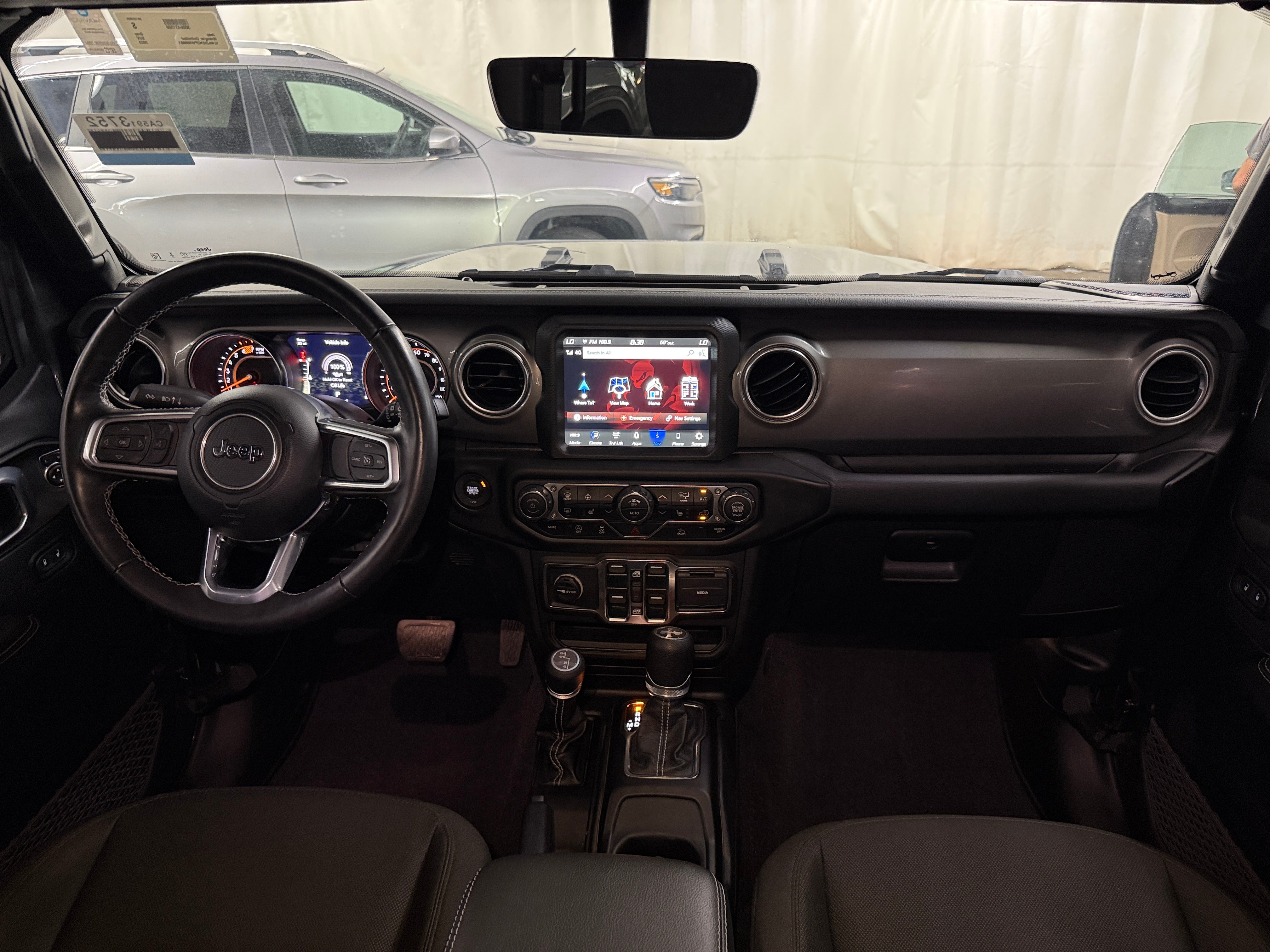 2023 Jeep Wrangler 4-Door Sahara - Photo 7
