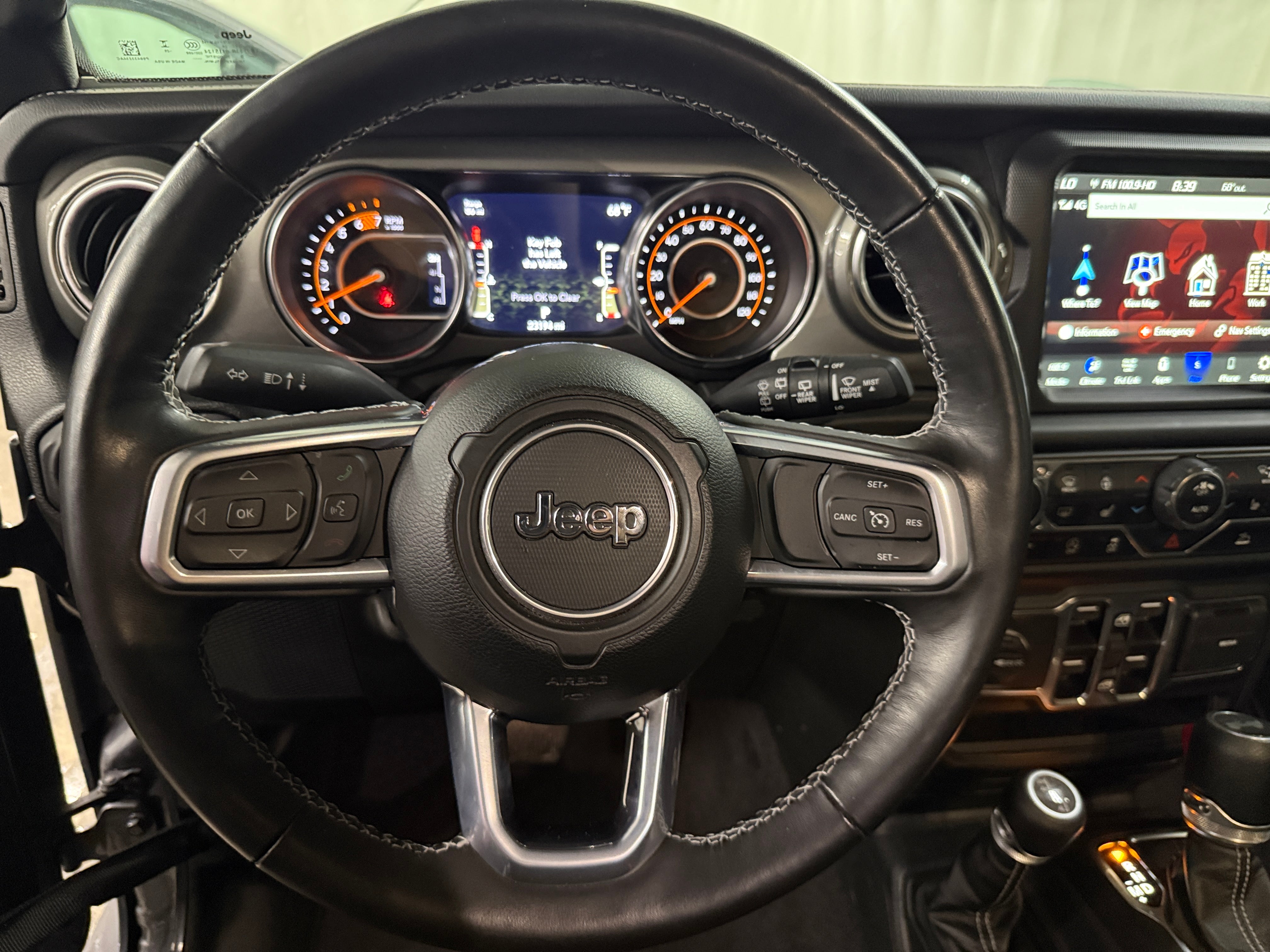 2023 Jeep Wrangler 4-Door Sahara - Photo 9