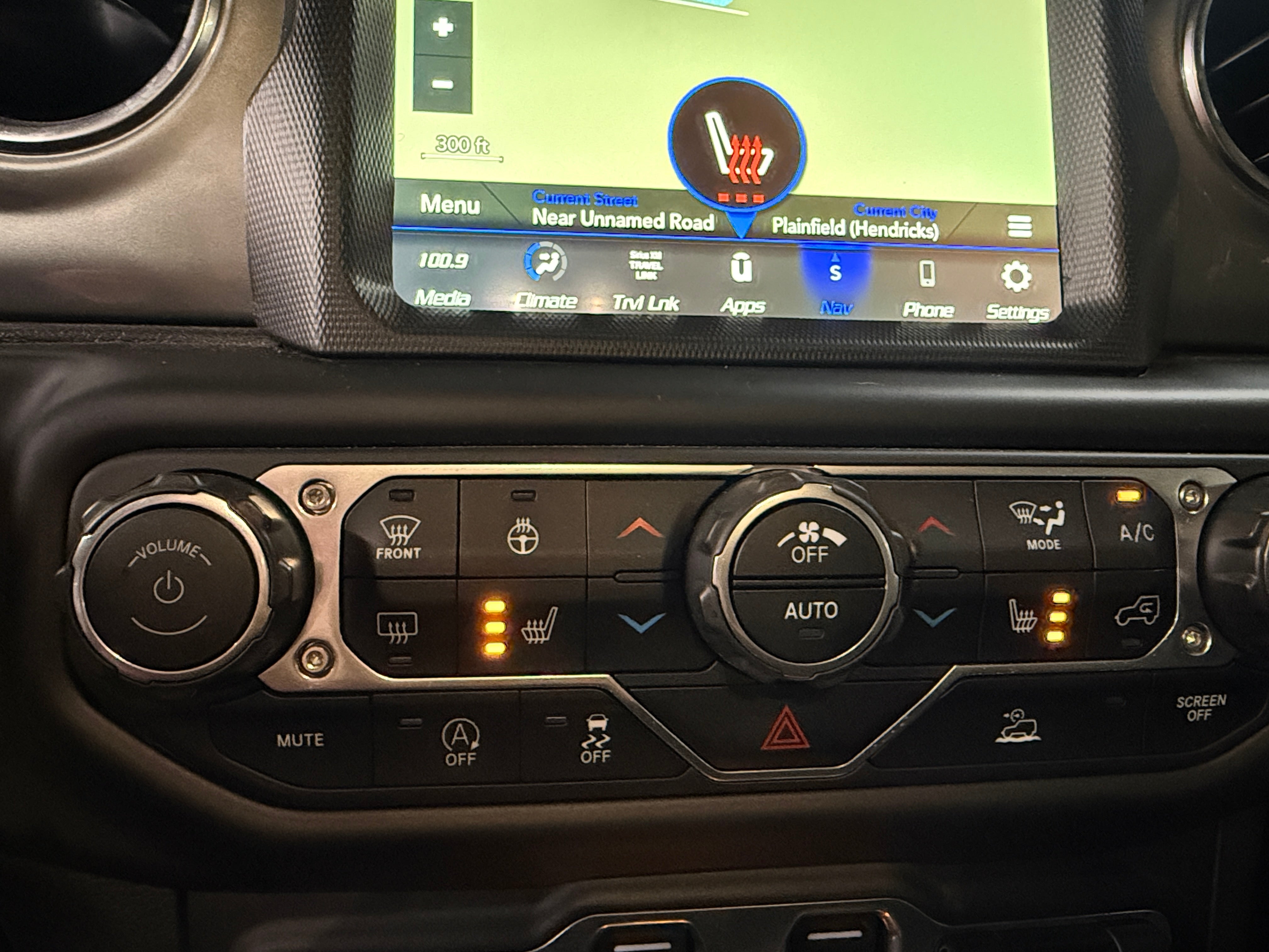 2023 Jeep Wrangler 4-Door Sahara - Photo 14