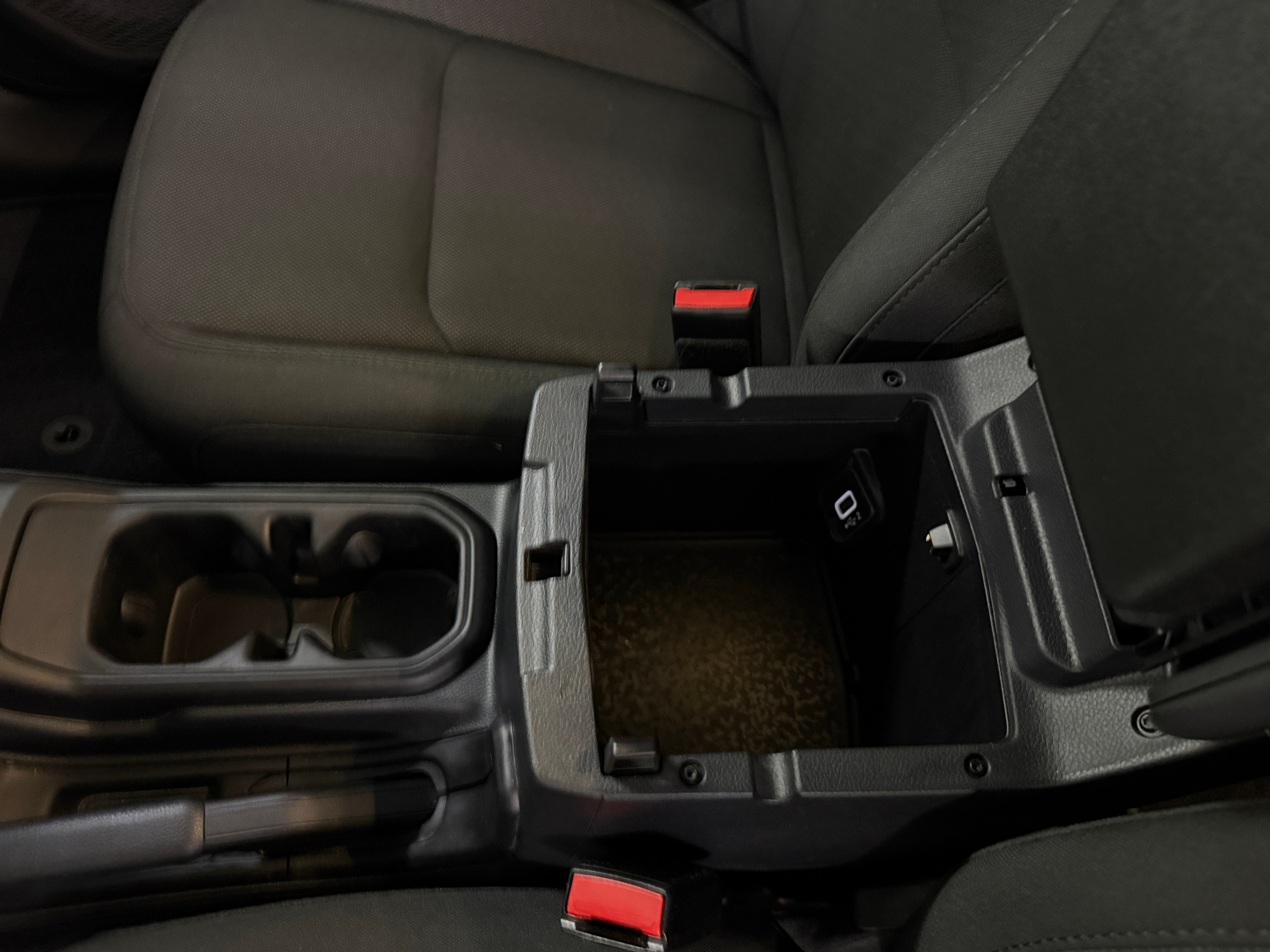2023 Jeep Wrangler 4-Door Sahara - Photo 16