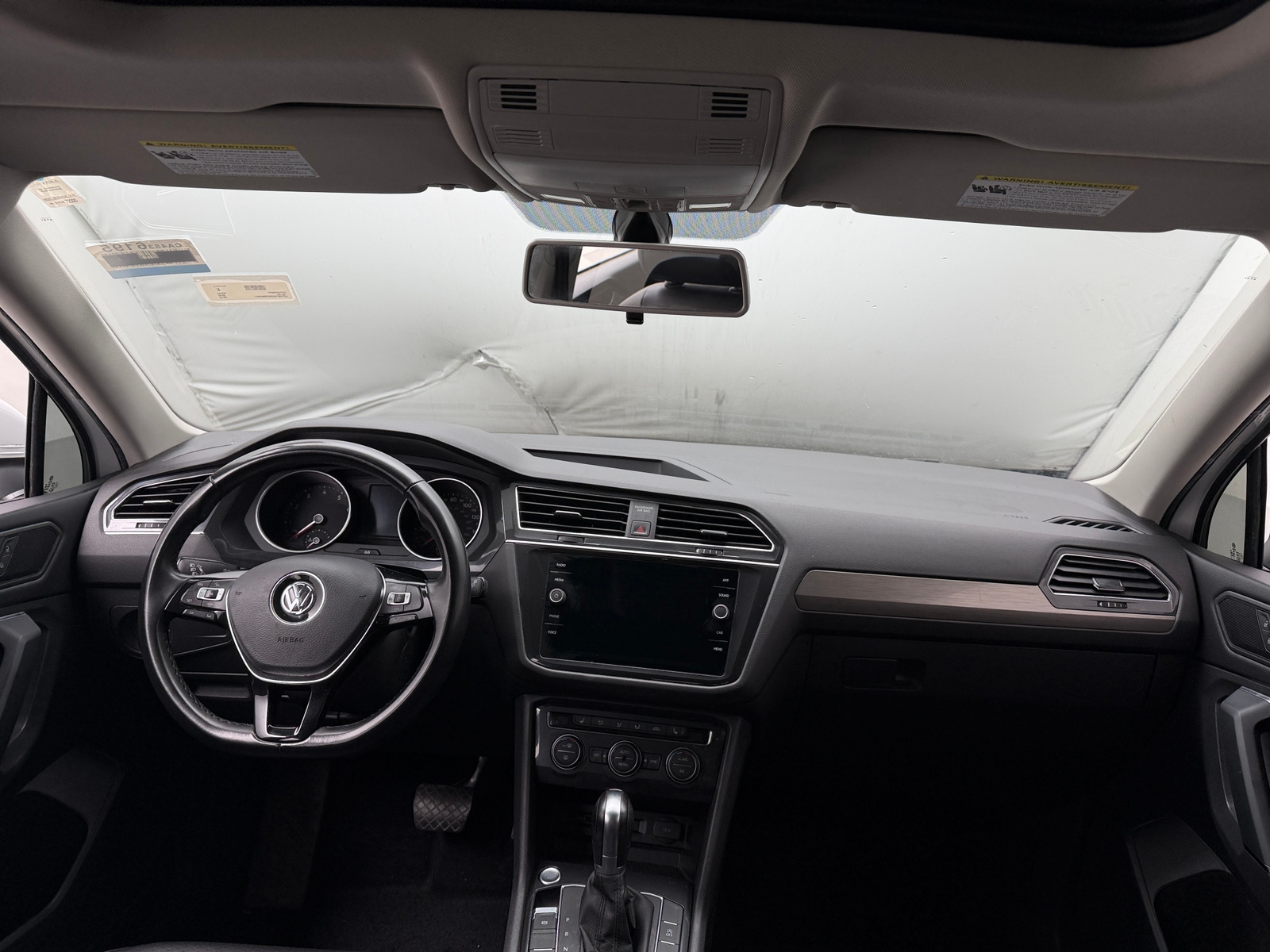 Thumbnail: 2019 Volkswagen Tiguan - 2