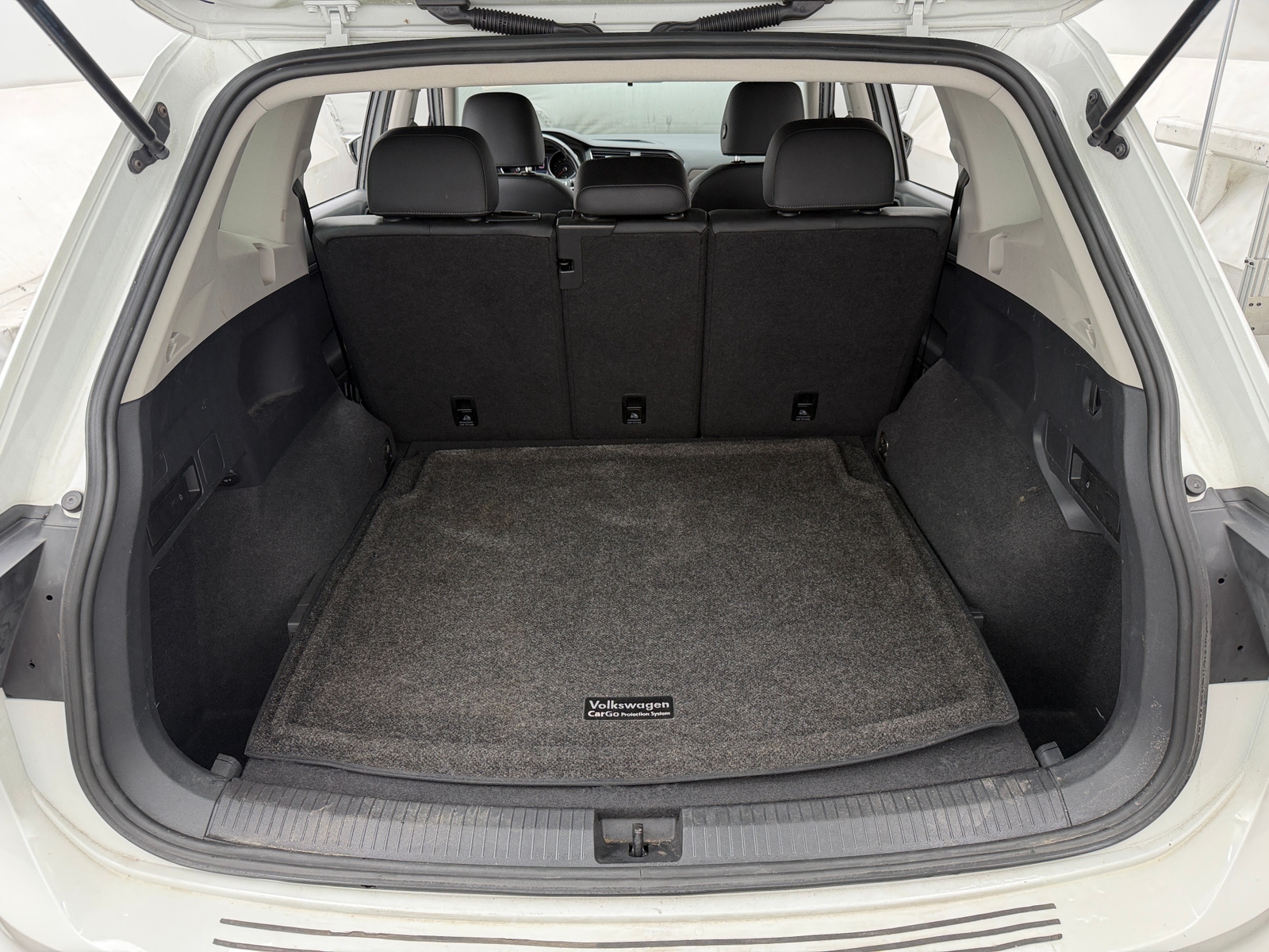 Thumbnail: 2019 Volkswagen Tiguan - 6