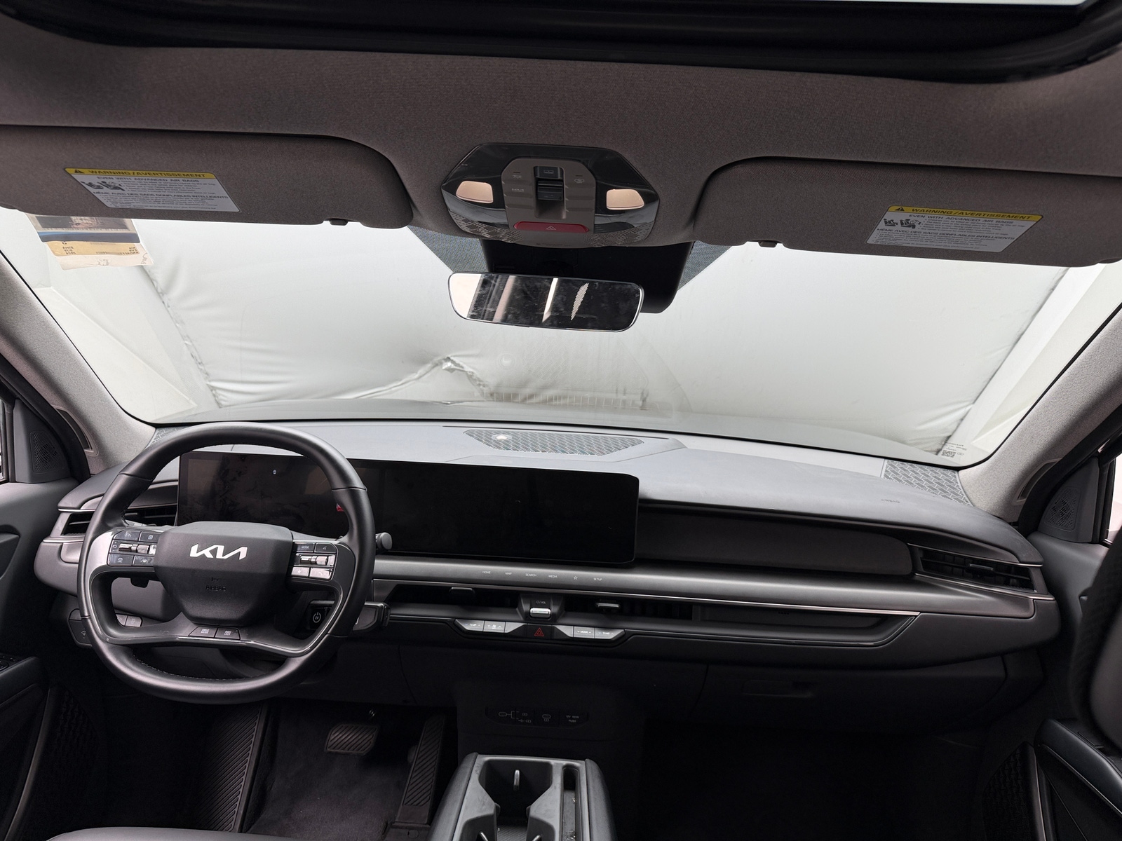 Thumbnail: 2024 Kia EV9 - 2