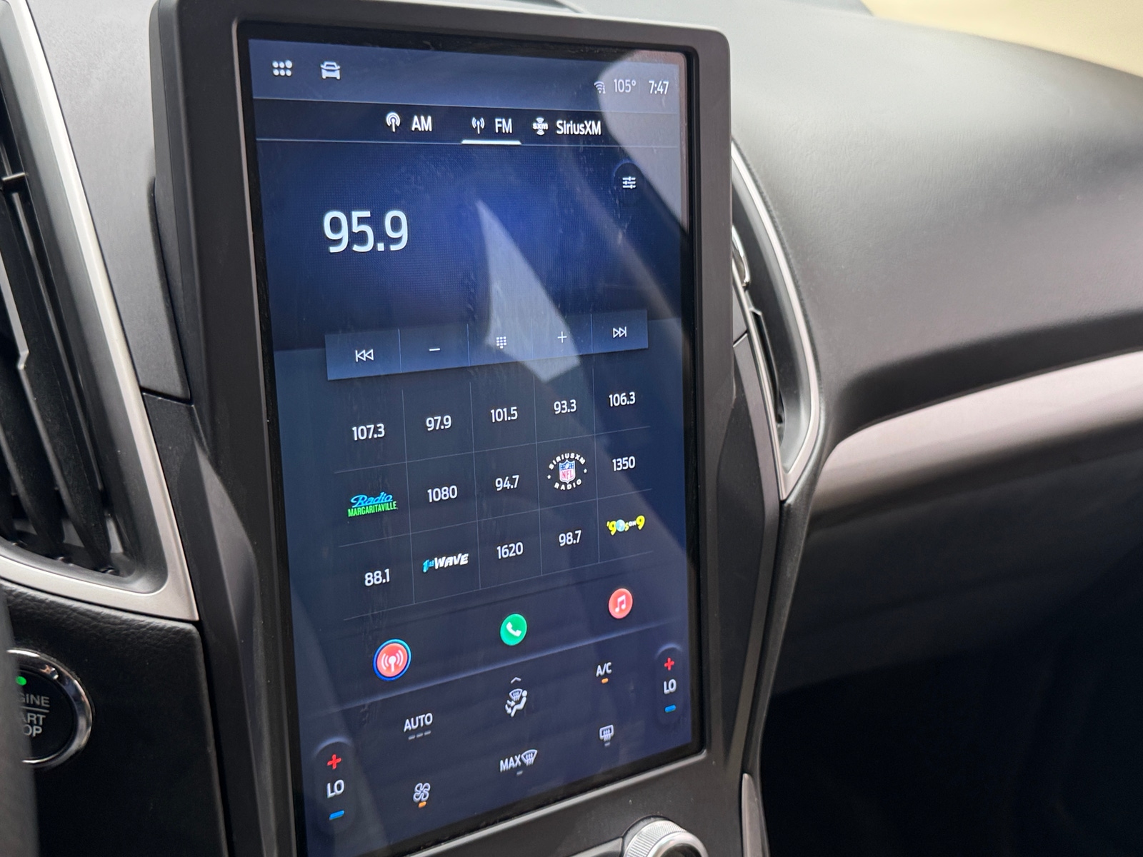 Thumbnail: 2021 Ford Edge - 4
