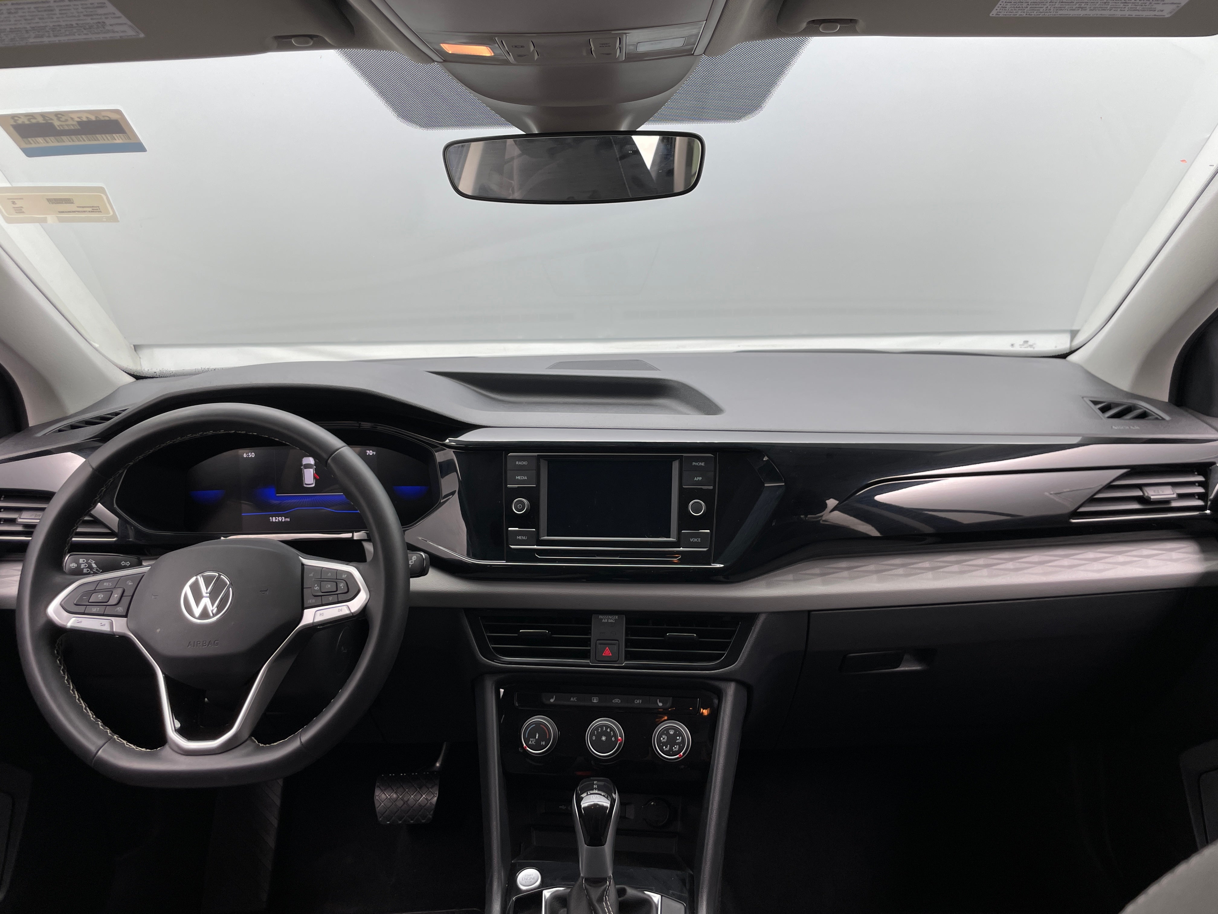 2023 Volkswagen Taos