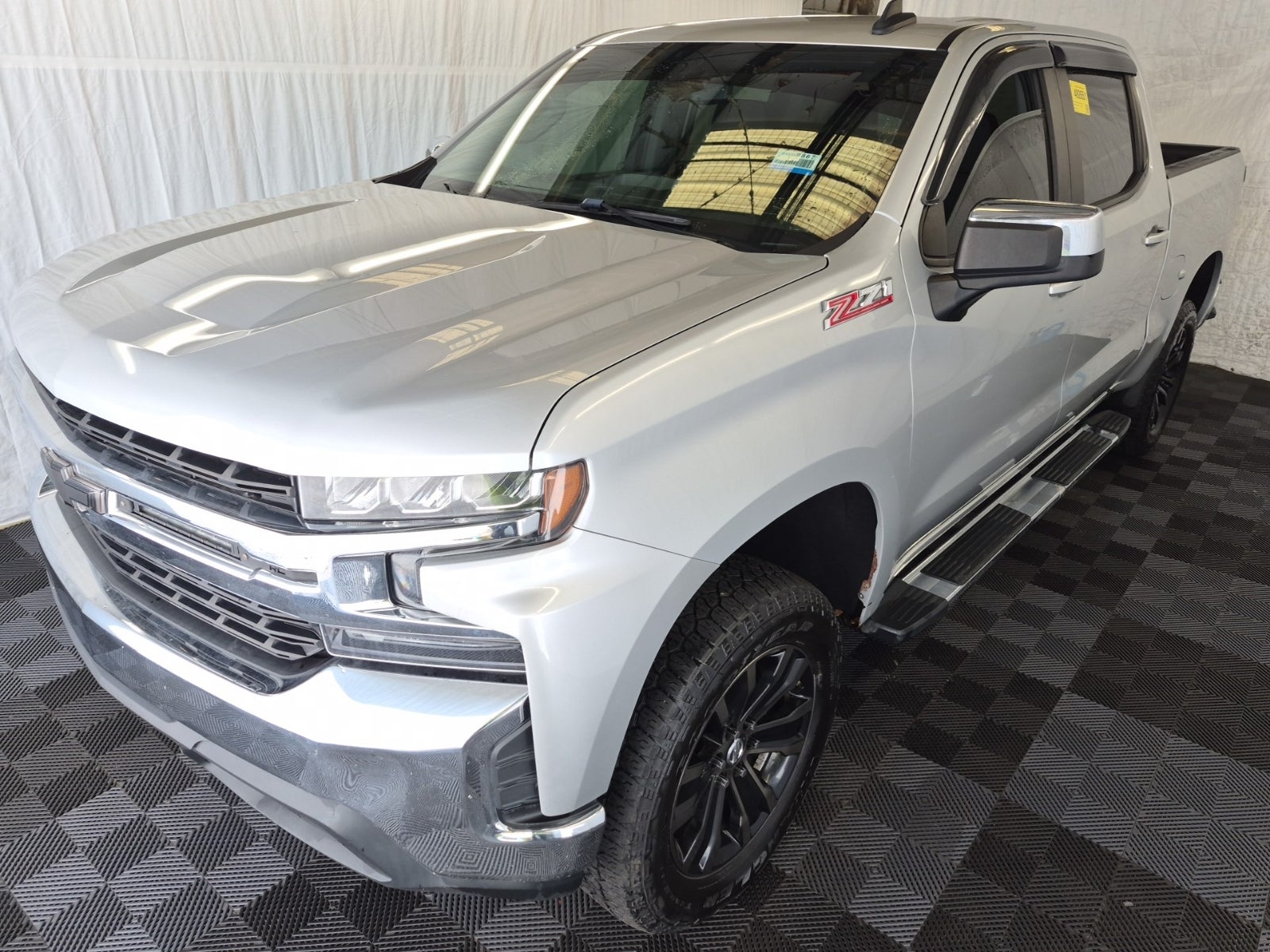2019 Chevrolet Silverado 1500 4WD Crew Cab 147" LT