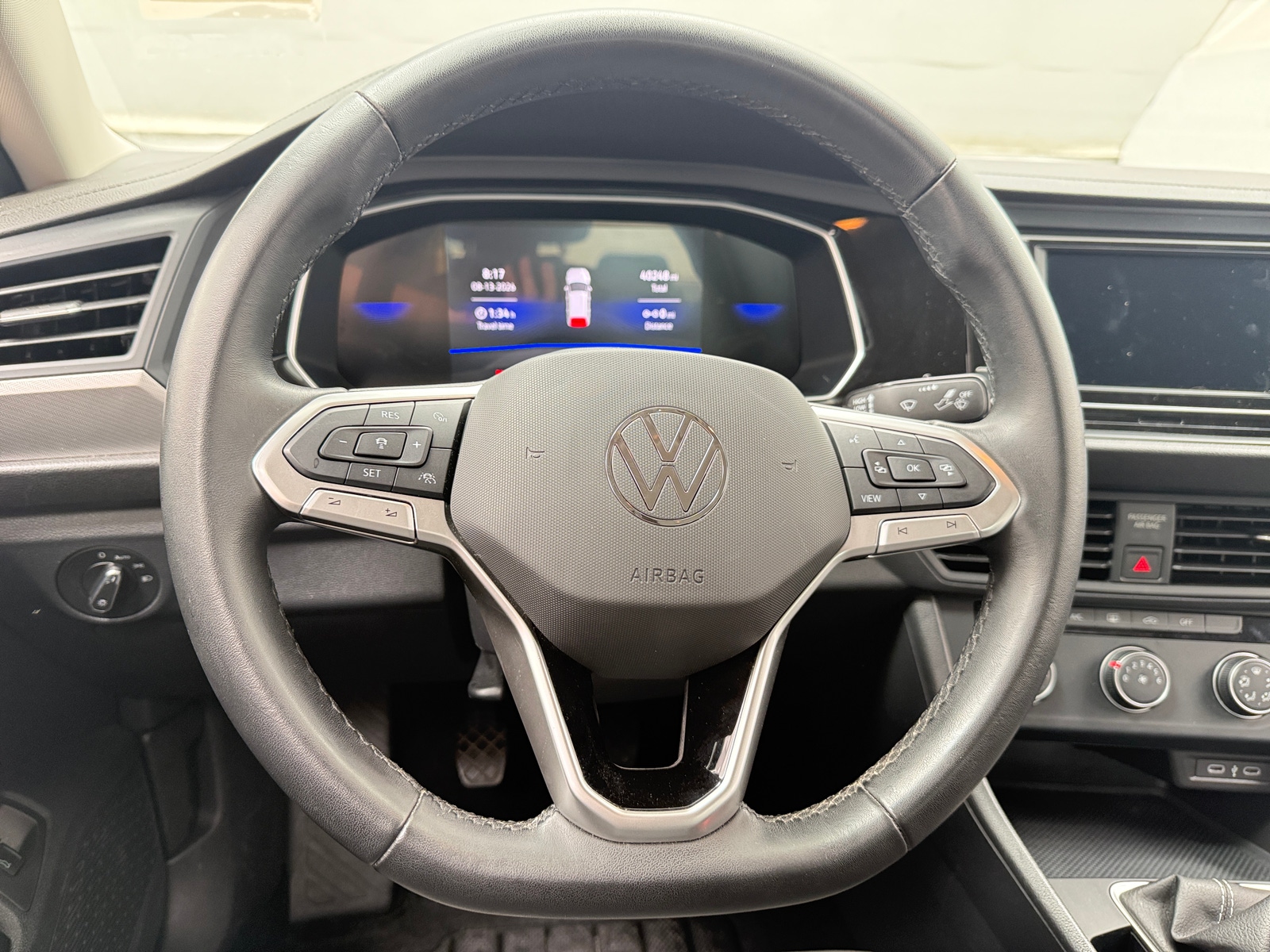 Thumbnail: 2024 Volkswagen Jetta - 5