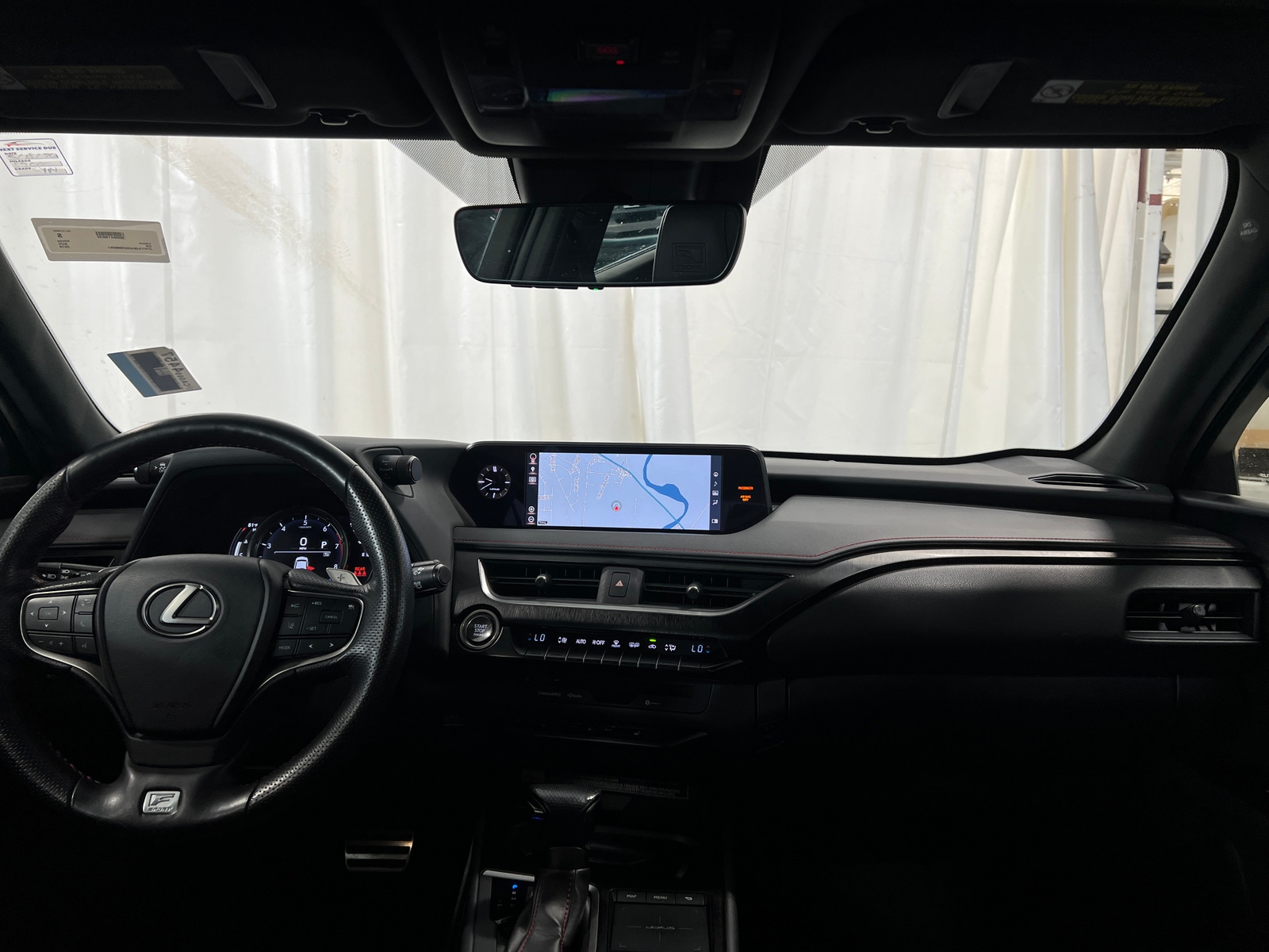 Thumbnail: 2019 Lexus UX - 2