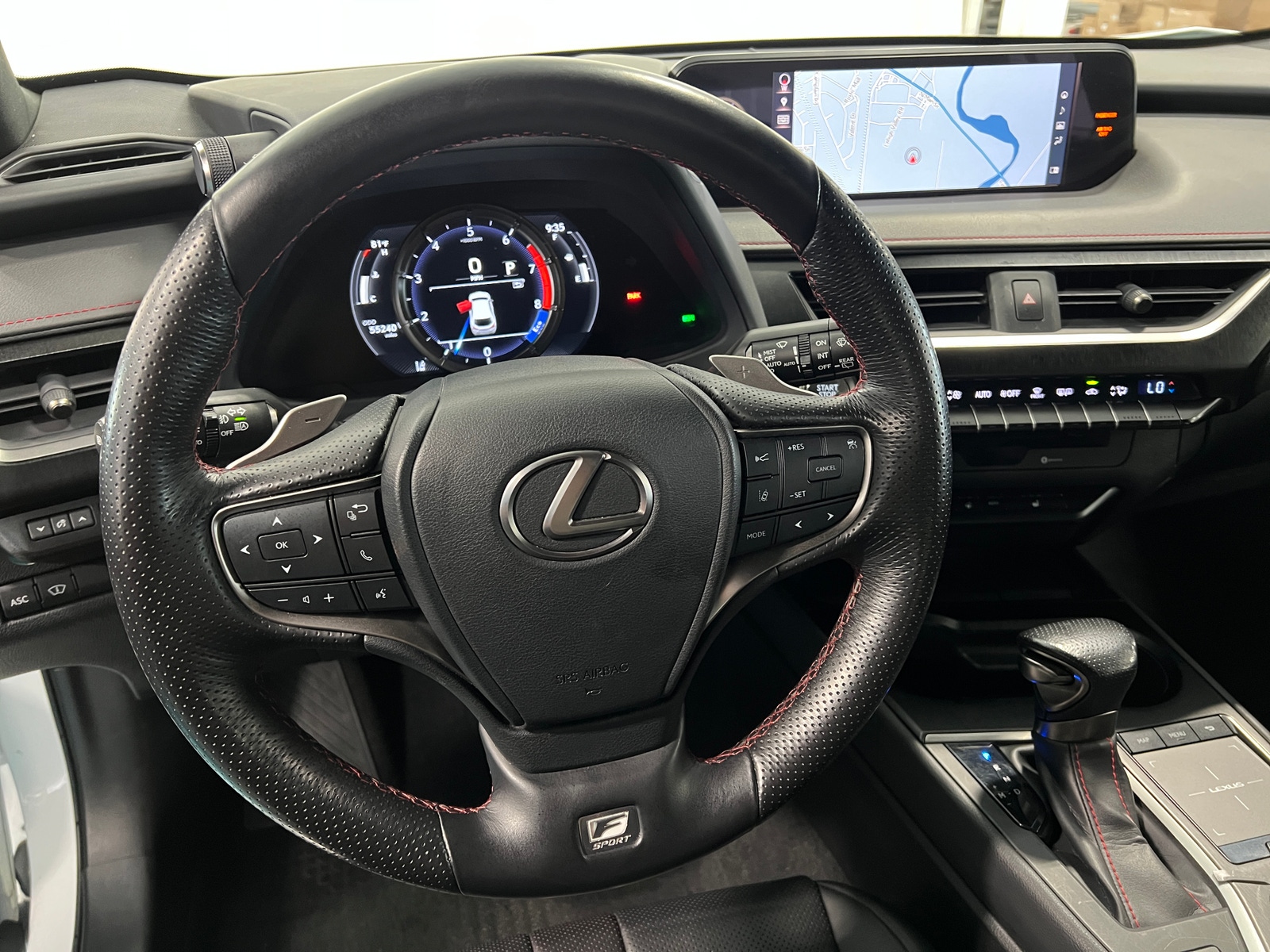 Thumbnail: 2019 Lexus UX - 4