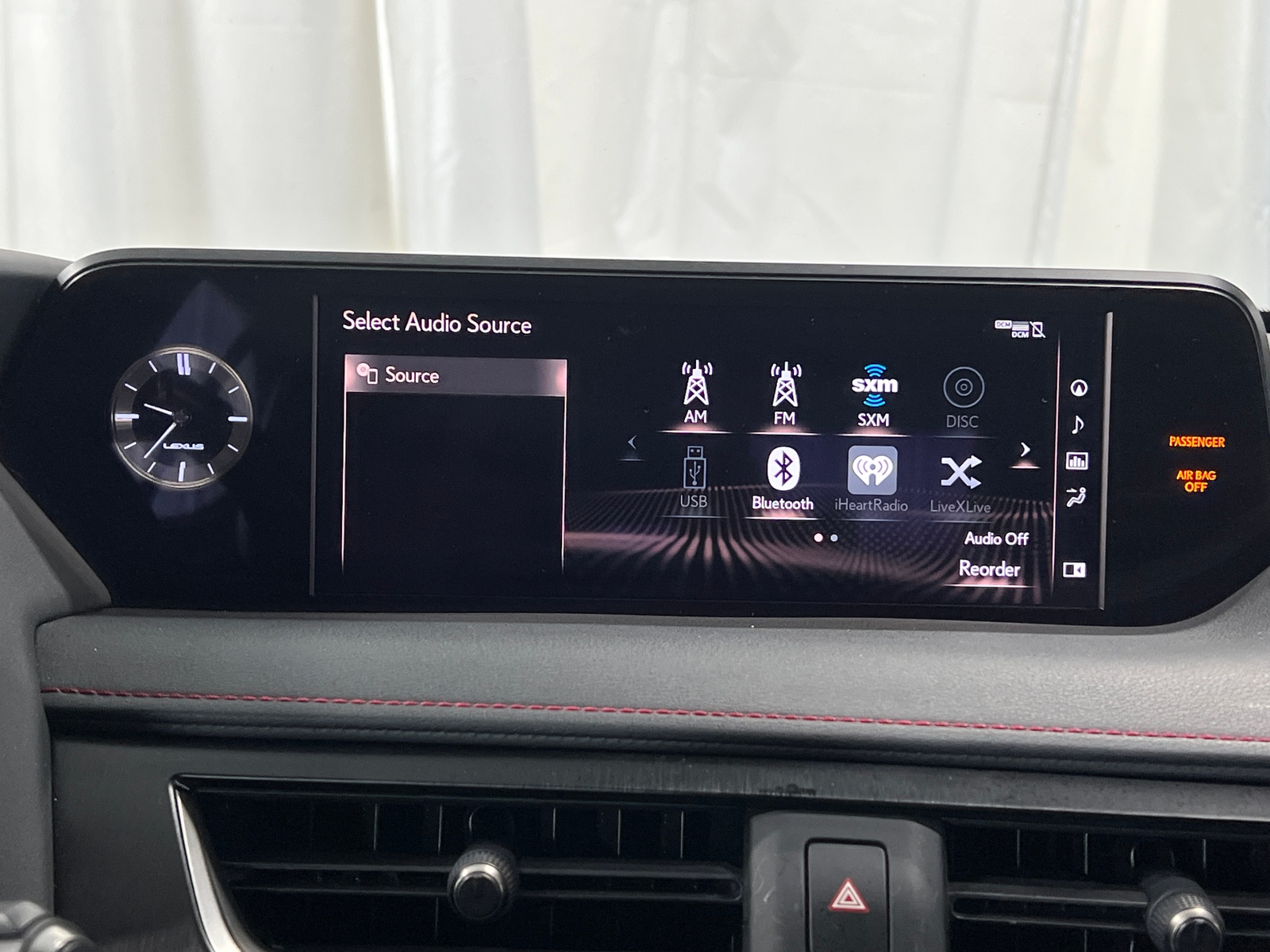 Thumbnail: 2019 Lexus UX - 3