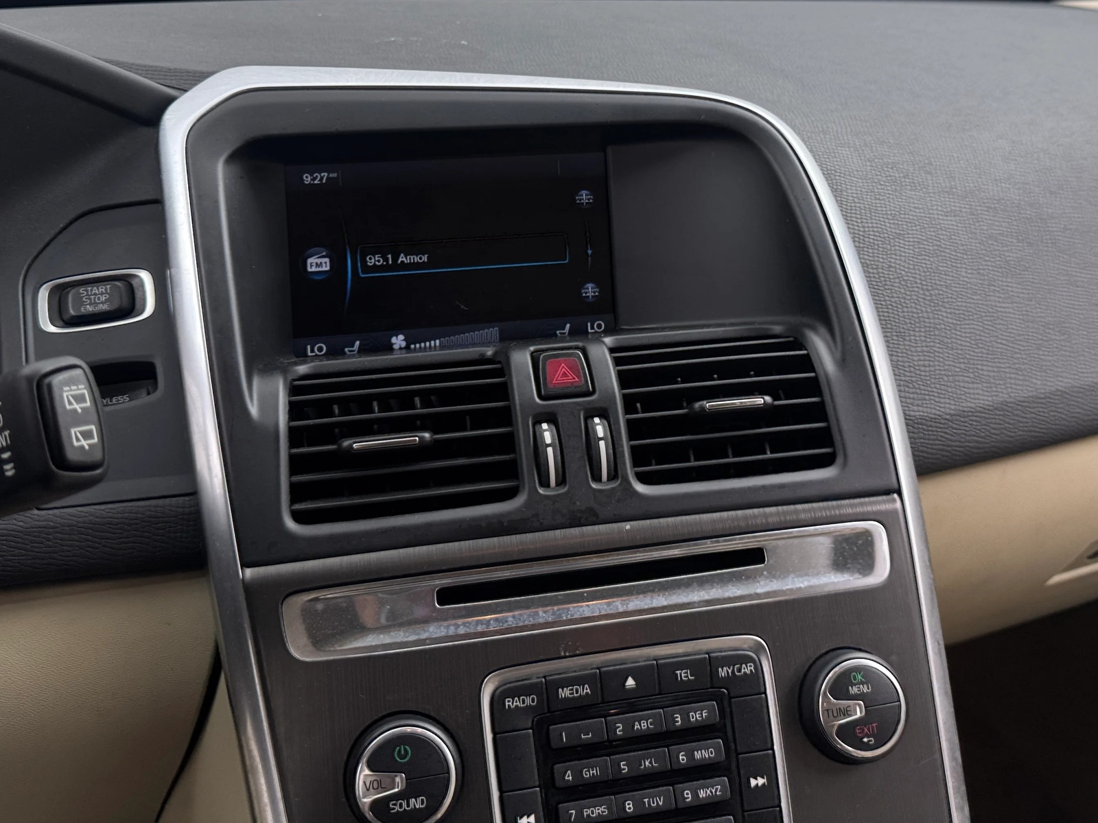 Thumbnail: 2015 Volvo XC60 - 3