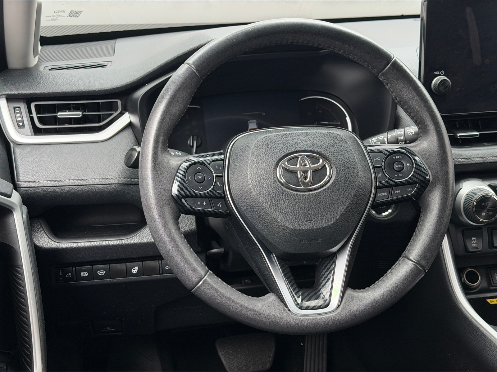 Thumbnail: 2024 Toyota RAV4 - 4