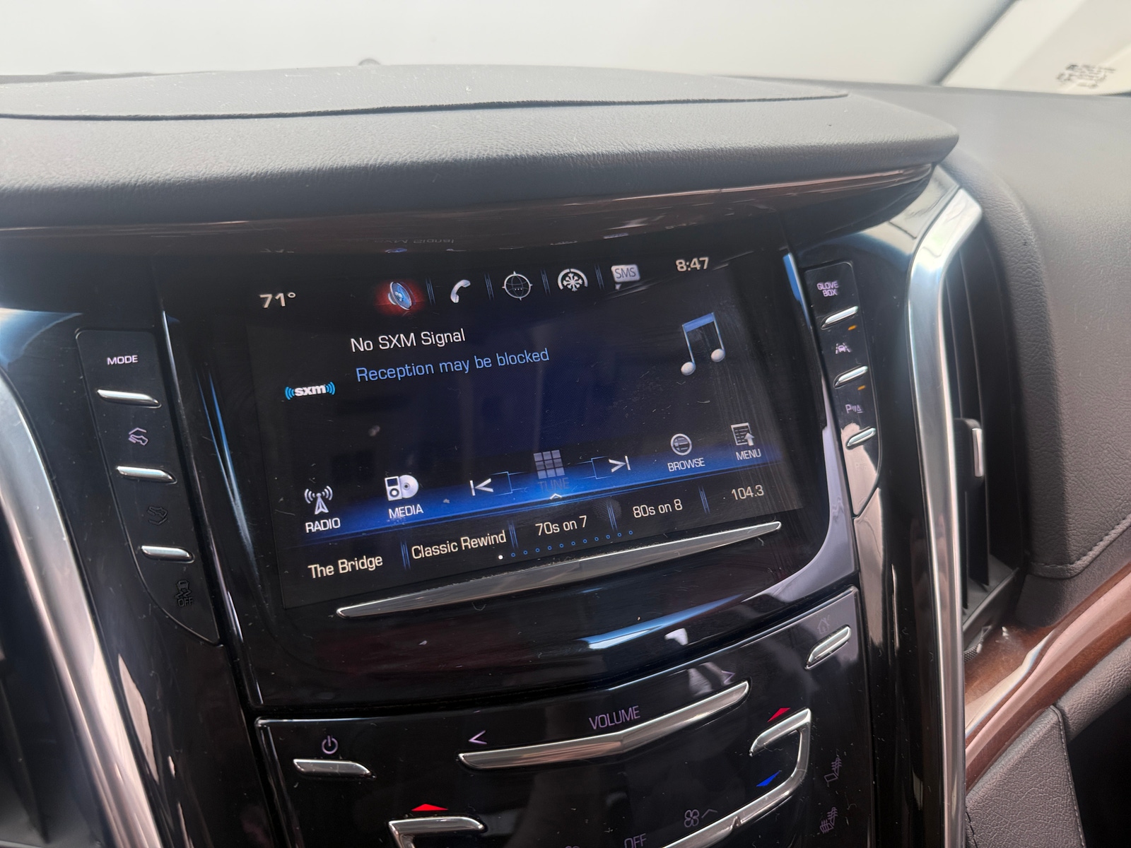 Thumbnail: 2019 Cadillac Escalade - 3