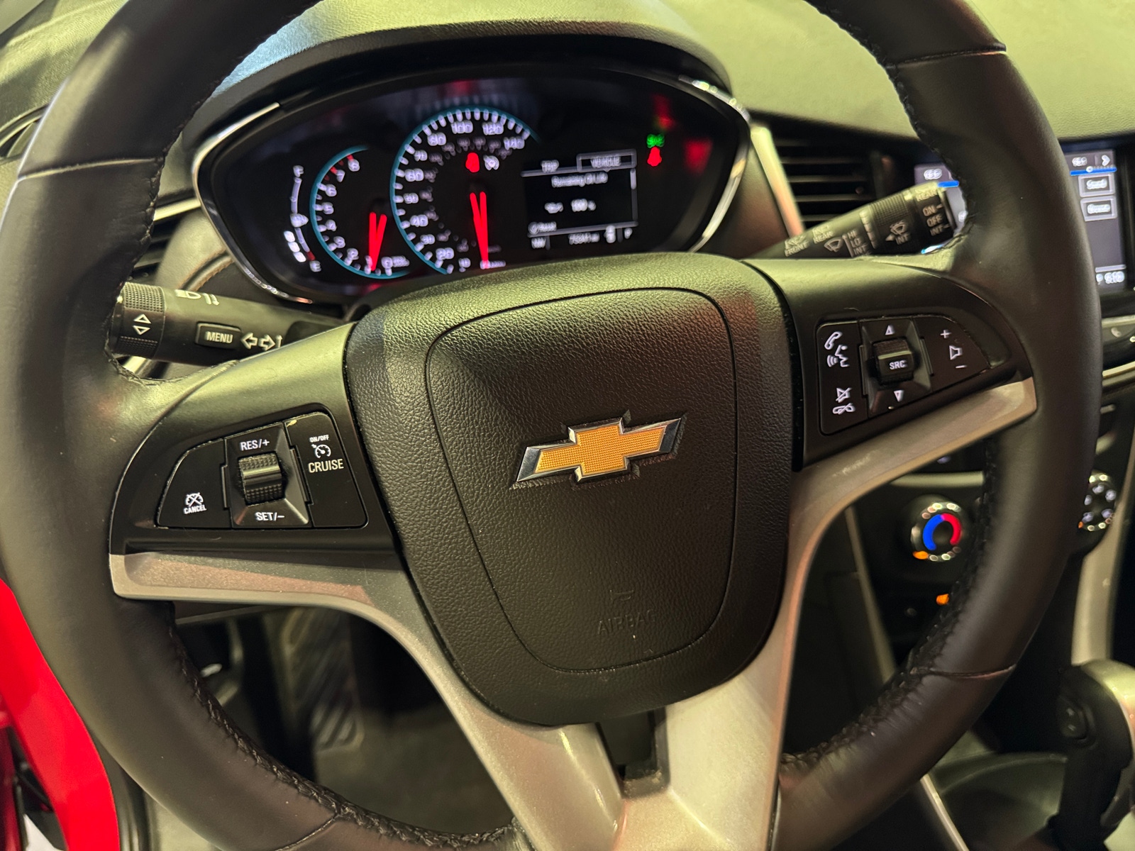 Thumbnail: 2018 Chevrolet Trax - 4