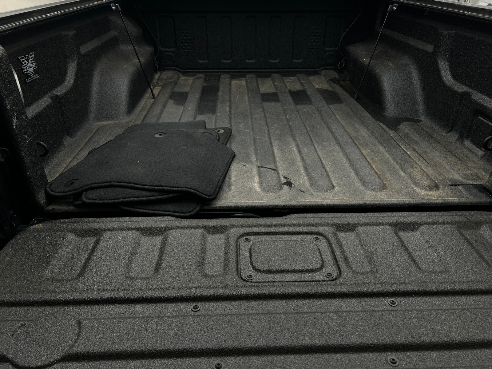 Thumbnail: 2023 Jeep Gladiator - 6