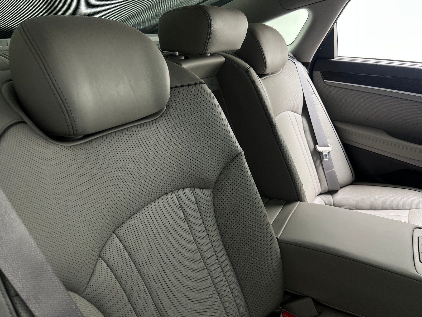 Thumbnail: 2015 Hyundai Genesis - 5