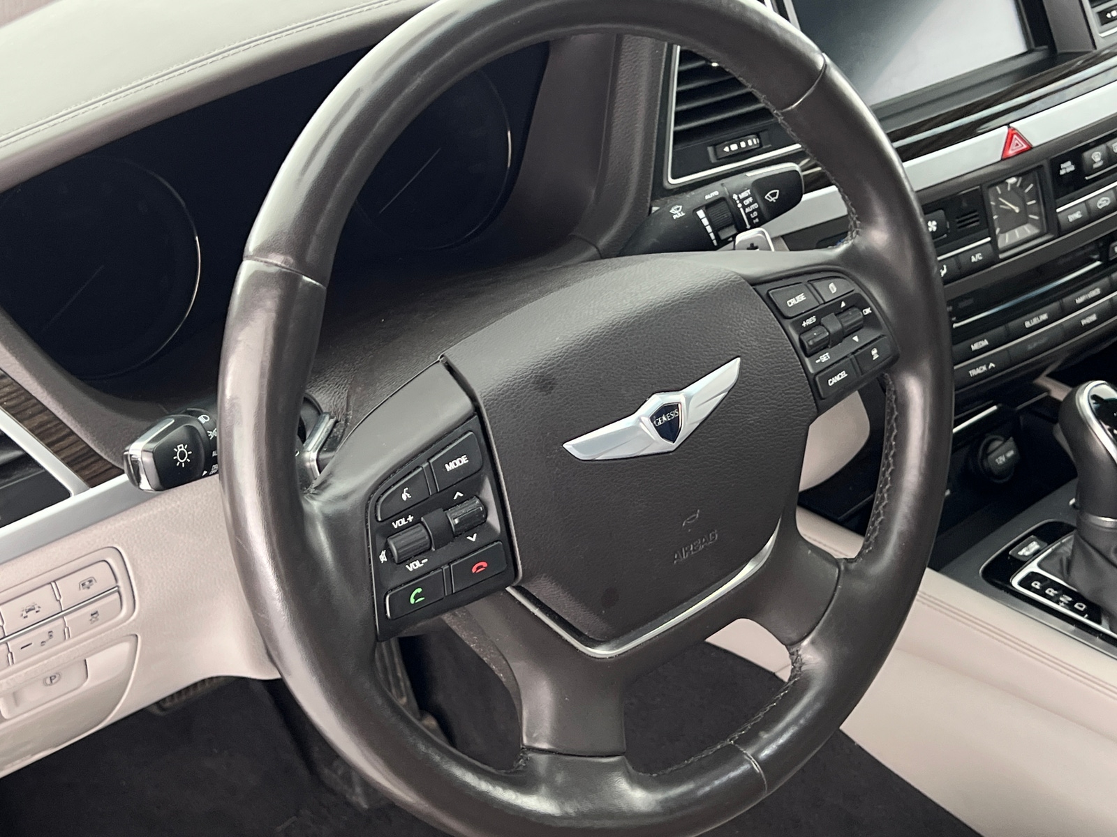 Thumbnail: 2015 Hyundai Genesis - 4