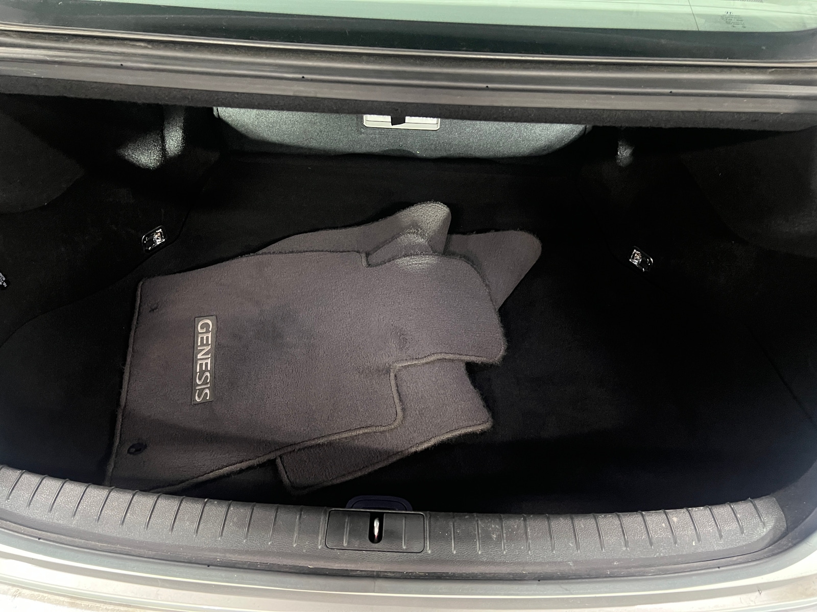 Thumbnail: 2015 Hyundai Genesis - 6