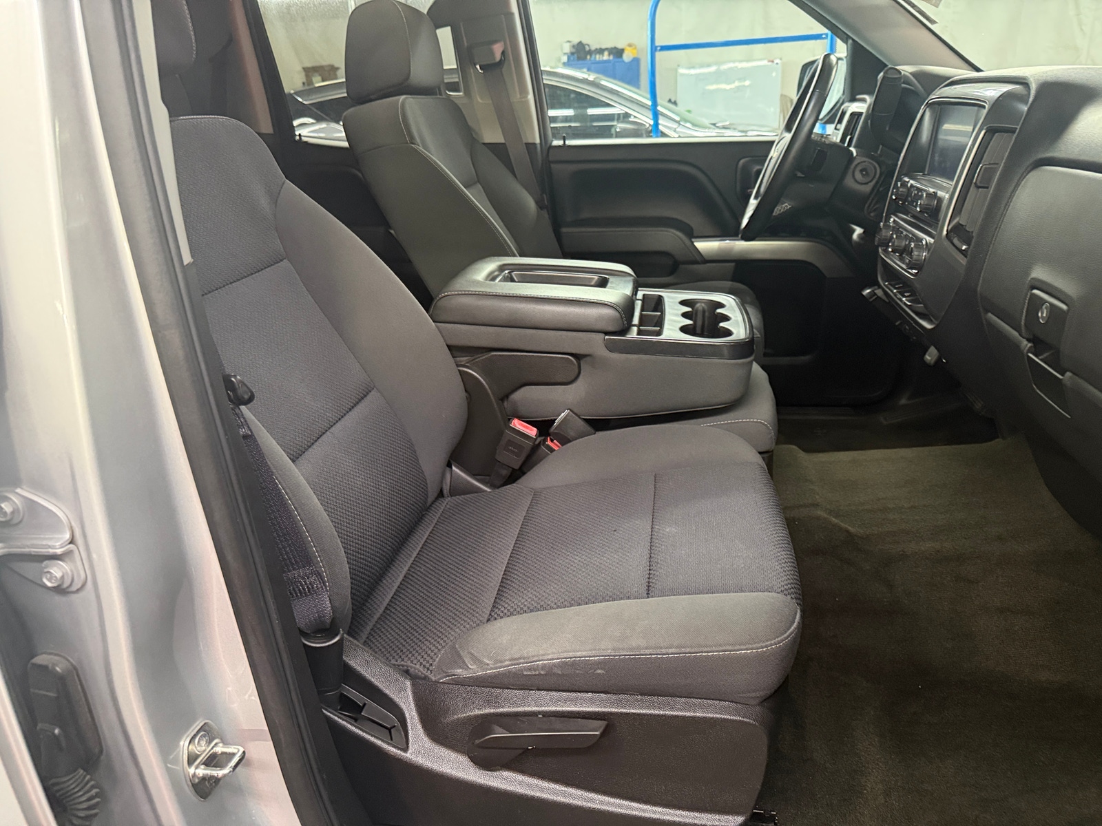Thumbnail: 2017 Chevrolet Silverado 1500 - 2