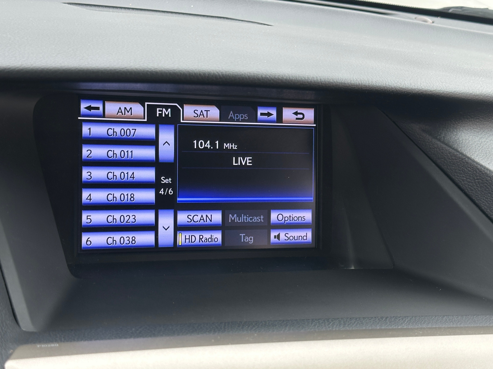 Thumbnail: 2013 Lexus RX - 4