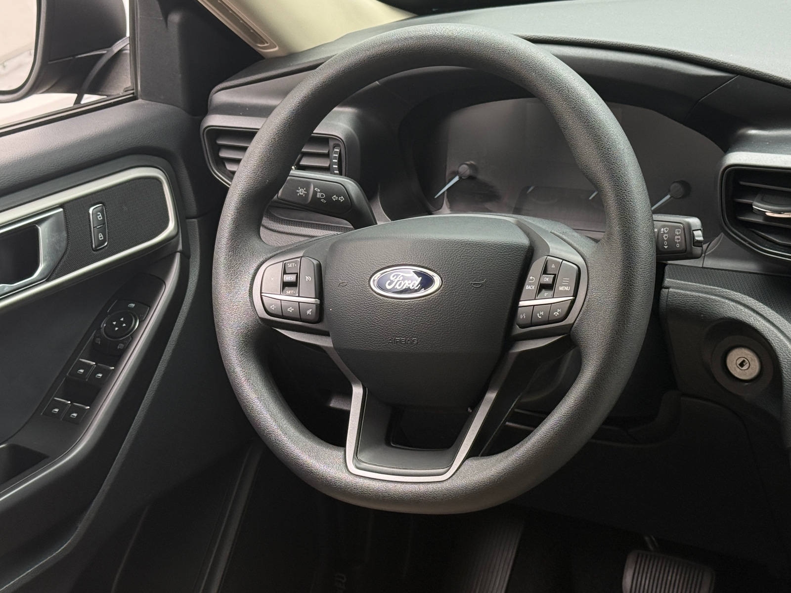 Thumbnail: 2021 Ford Explorer - 5