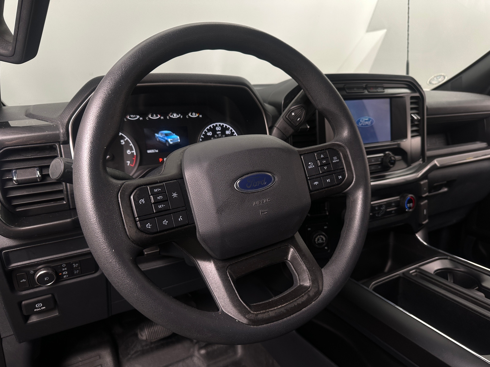 Thumbnail: 2022 Ford Econoline - 5