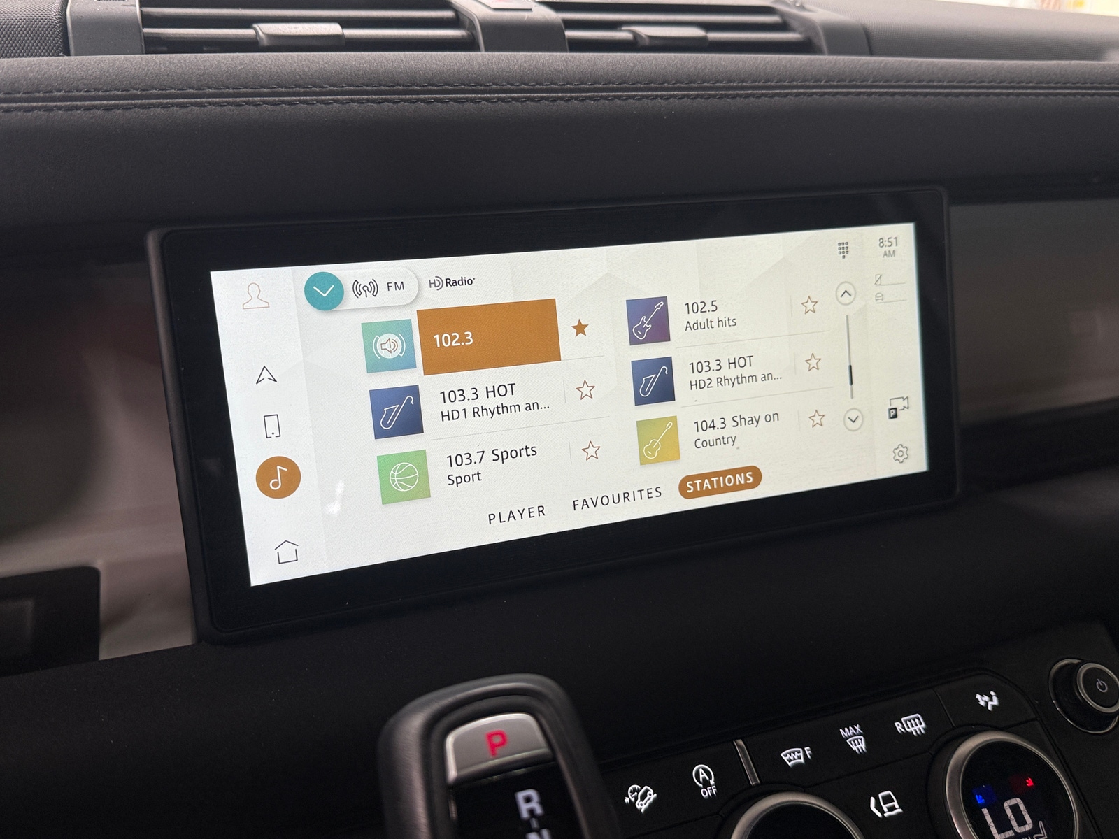 Thumbnail: 2023 Land Rover Defender - 3